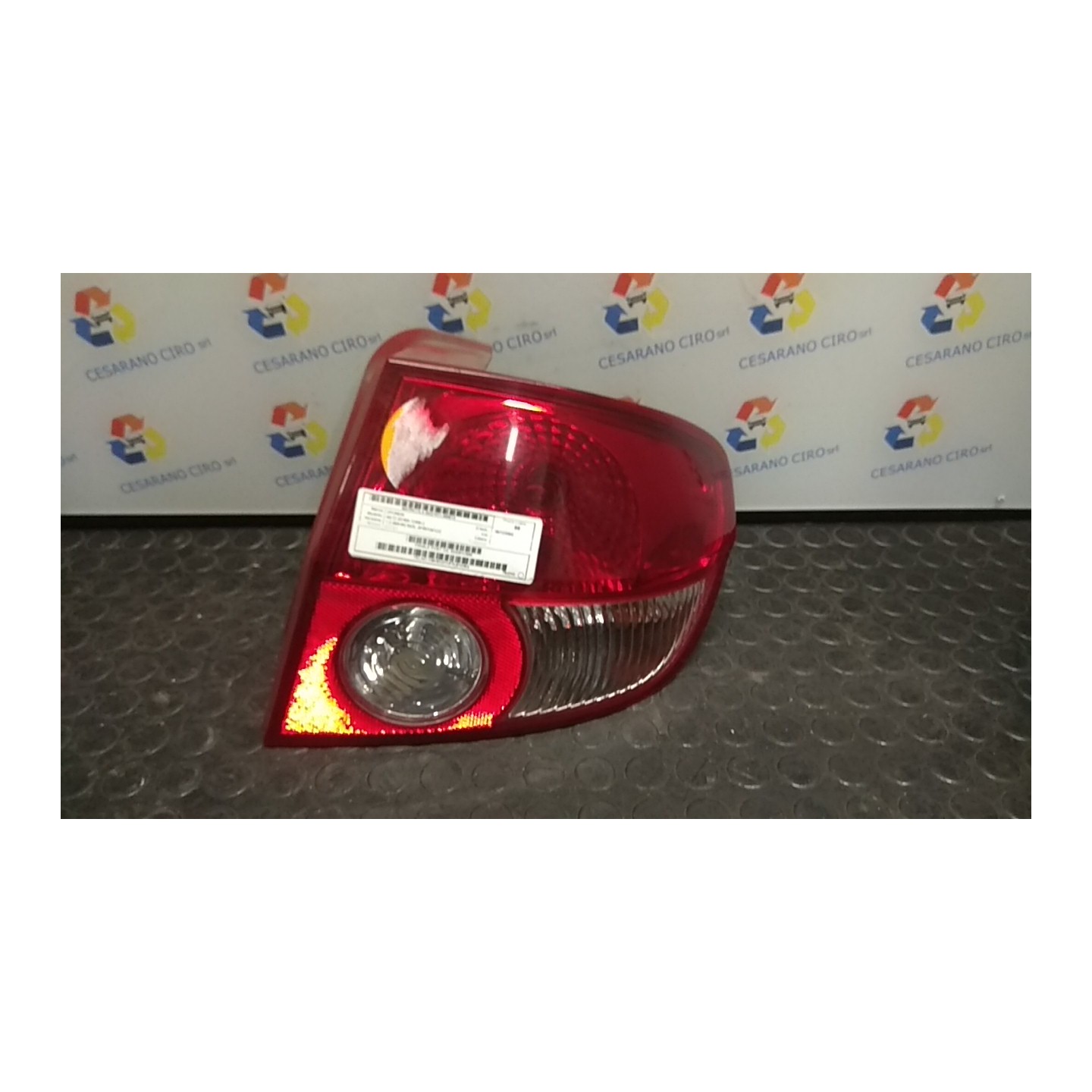 FANALE POST. DX. 013 HYUNDAI GETZ (07/02-12/09) G4EA 924201C500