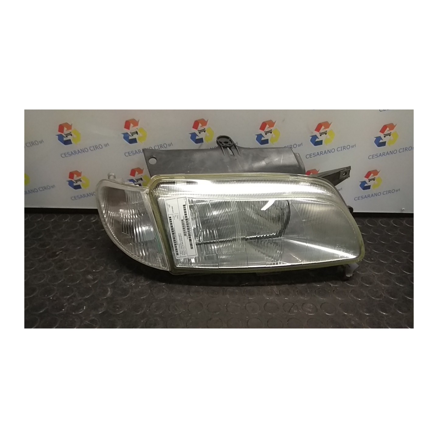 PROIETTORE C/LAVAFARI DX. 127 CITROEN BERLINGO (10/96-09/02) RHY 6205Y2