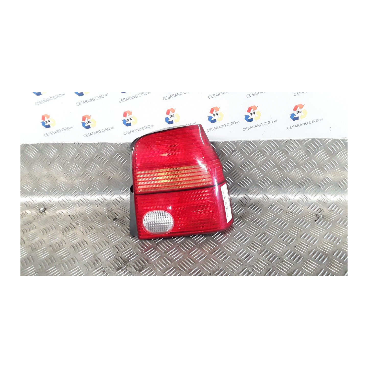 FANALE POST. DX. 058 VOLKSWAGEN LUPO (6X) (09/98-05/05) AUD 6X0945096E