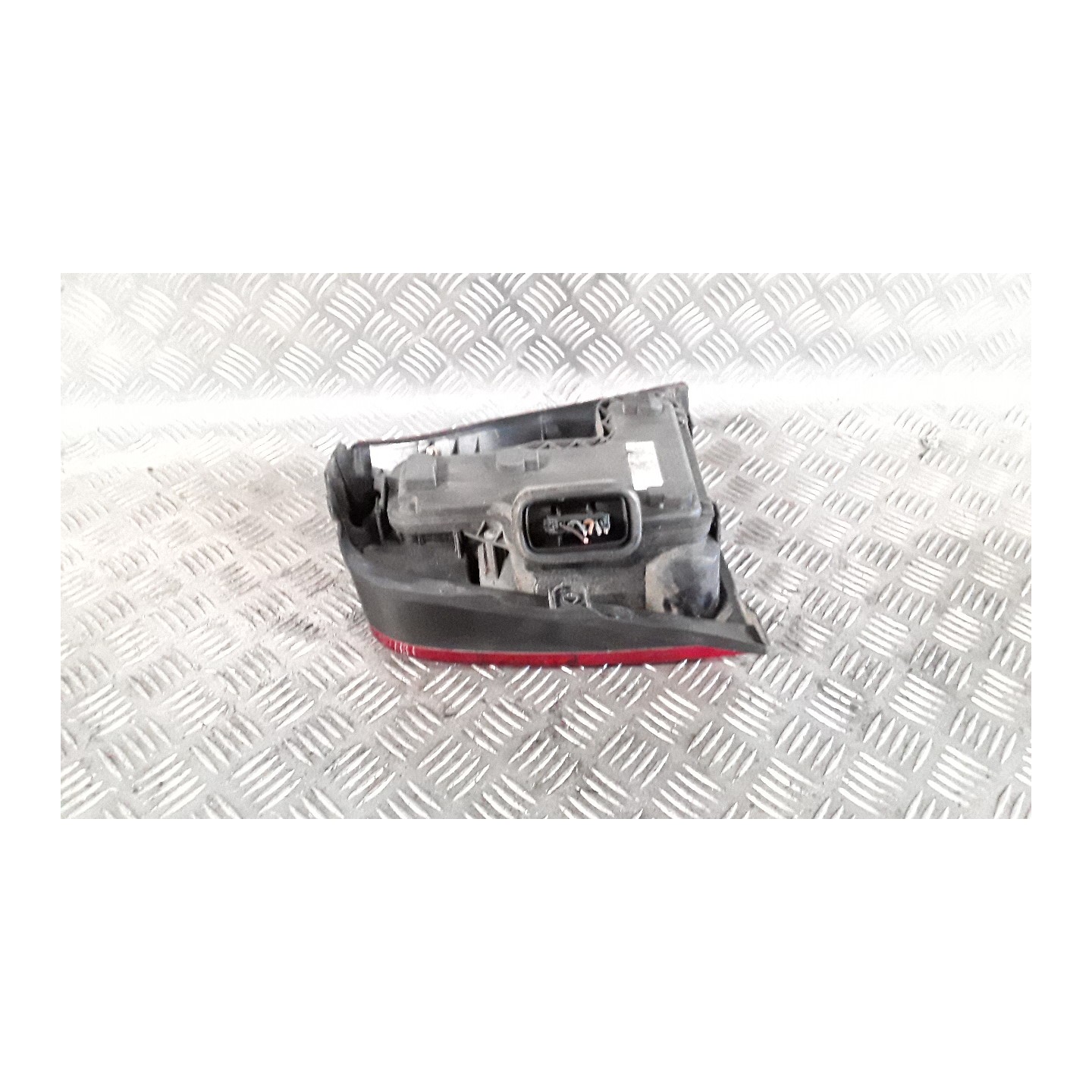 FANALE POST. SX. 059 VOLKSWAGEN LUPO (6X) (09/98-05/05) AUD 6X0945095D