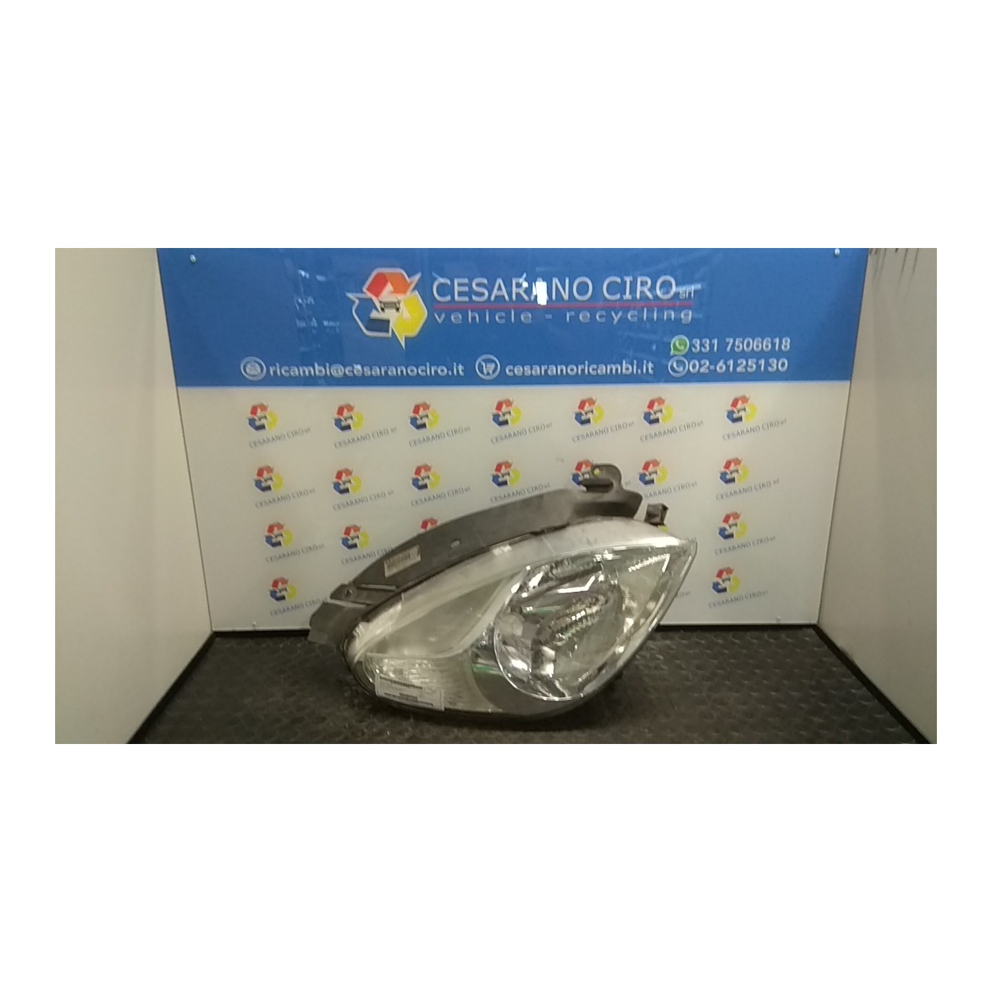 PROIETTORE DX. 091 CITROEN XSARA PICASSO (12/99-01/10) NFU 6205W0