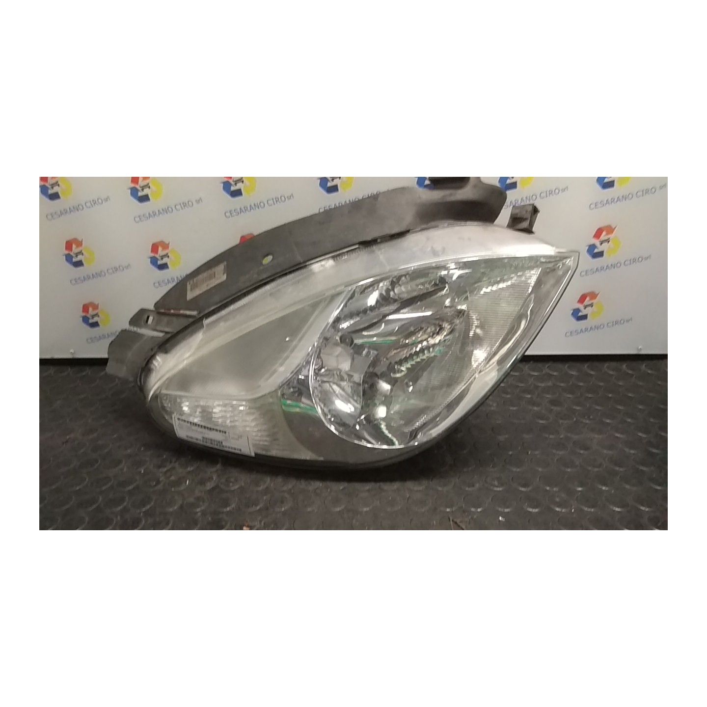 PROIETTORE DX. 091 CITROEN XSARA PICASSO (12/99-01/10) NFU 6205W0