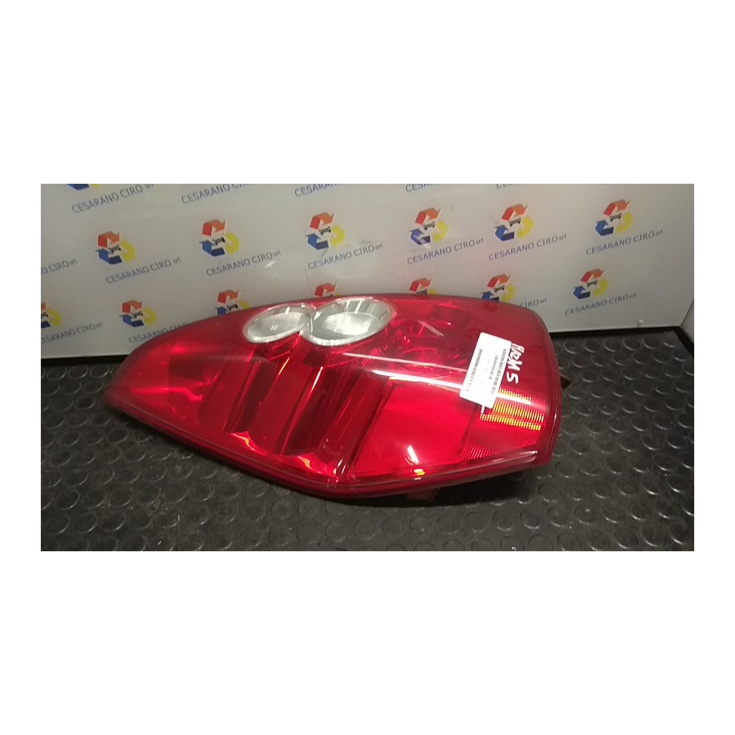 FANALE POST. SX. 164 MAZDA MAZDA 5 1A SERIE (07/05-10/10 RF C23551160E