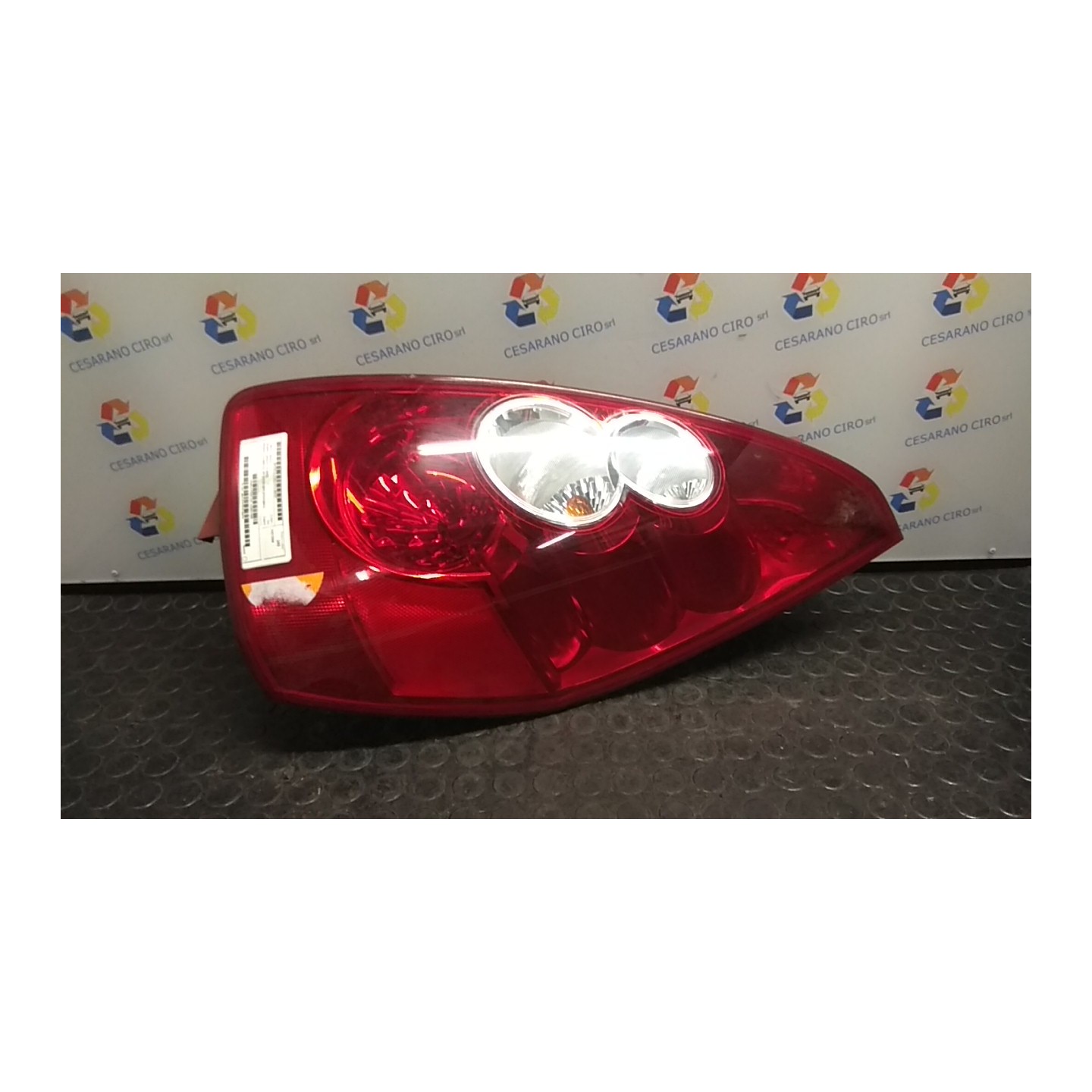 FANALE POST. DX. 167 MAZDA MAZDA 5 1A SERIE (07/05-10/10 RF C23551150E