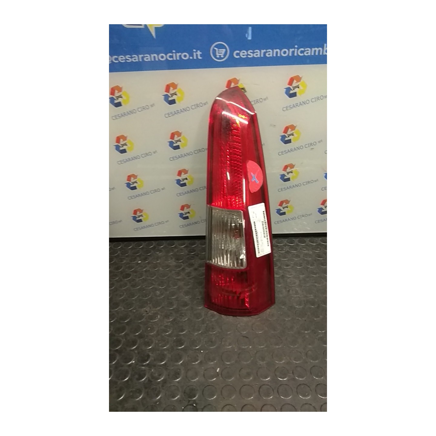 FANALE POST. PARTE SUP. DX. 170 VOLVO V70/XC70 (01/00-10/07) B5244T3 30655375