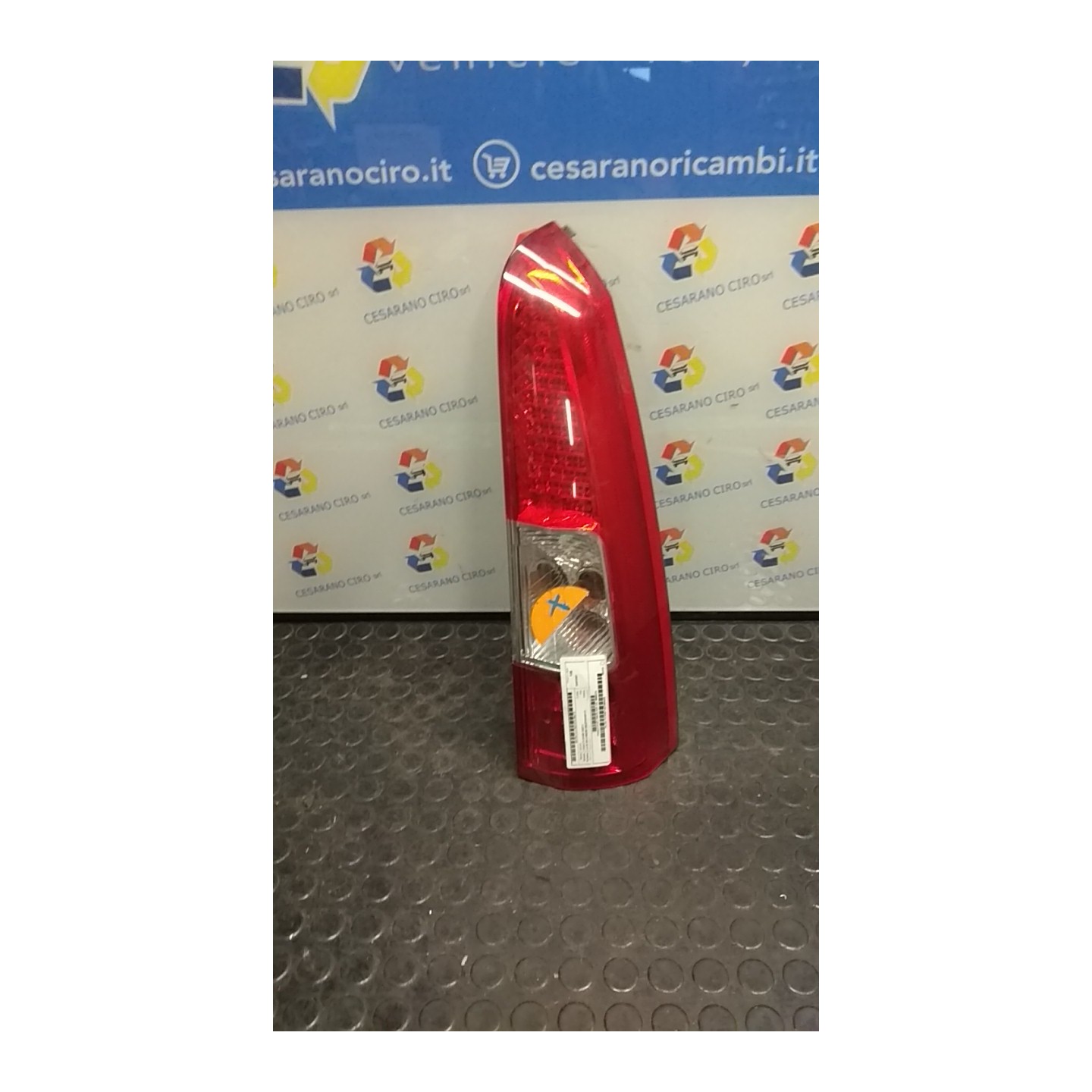 FANALE POST. PARTE SUP. DX. 172 VOLVO V70/XC70 (01/00-10/07) D5244T(4) 30655375