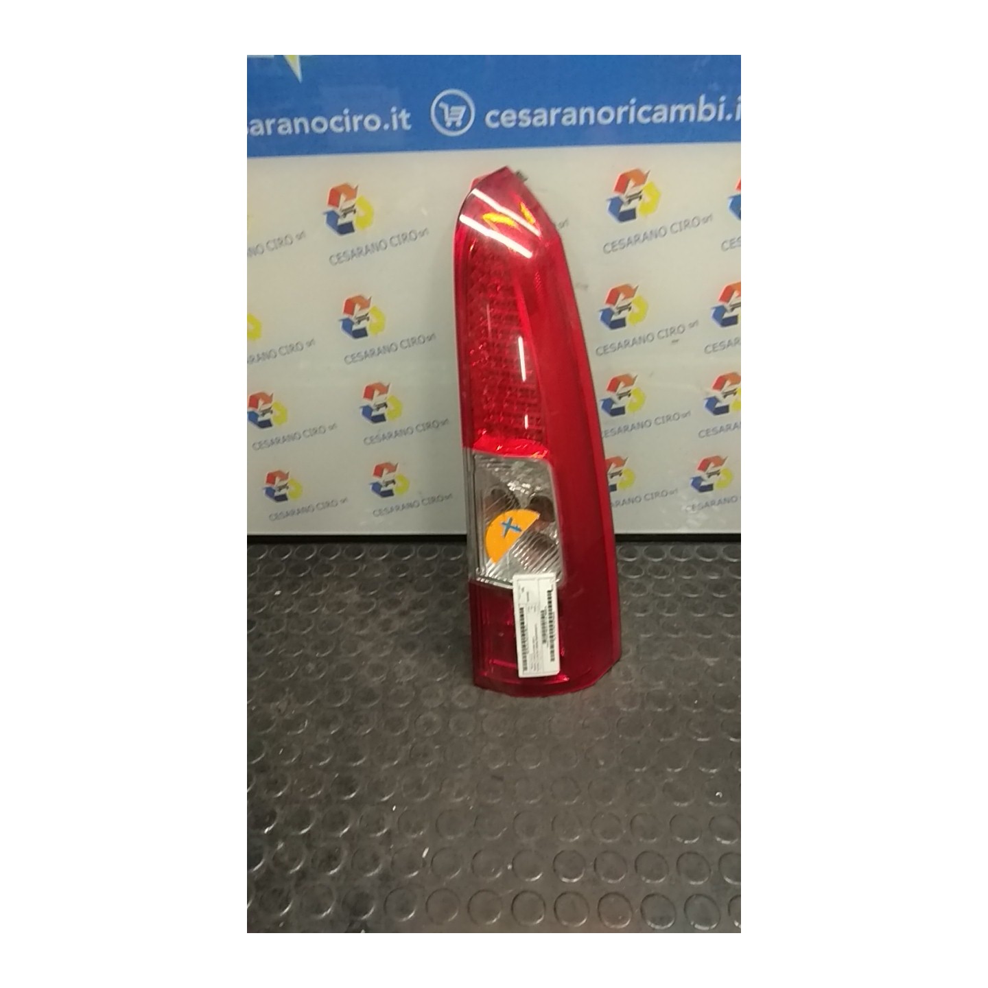 FANALE POST. PARTE SUP. DX. 172 VOLVO V70/XC70 (01/00-10/07) D5244T(4) 30655375
