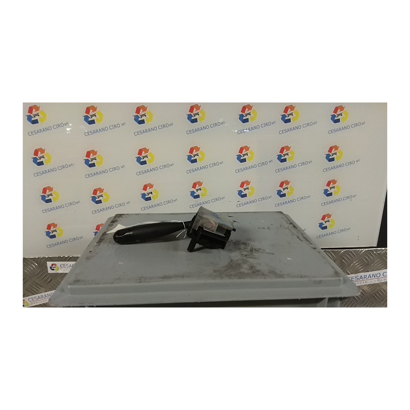 BLOCCO COMANDI TERGICRISTALLI 021 DAIHATSU SIRION 2A SERIE (01/05-) 1KR 84652B1010