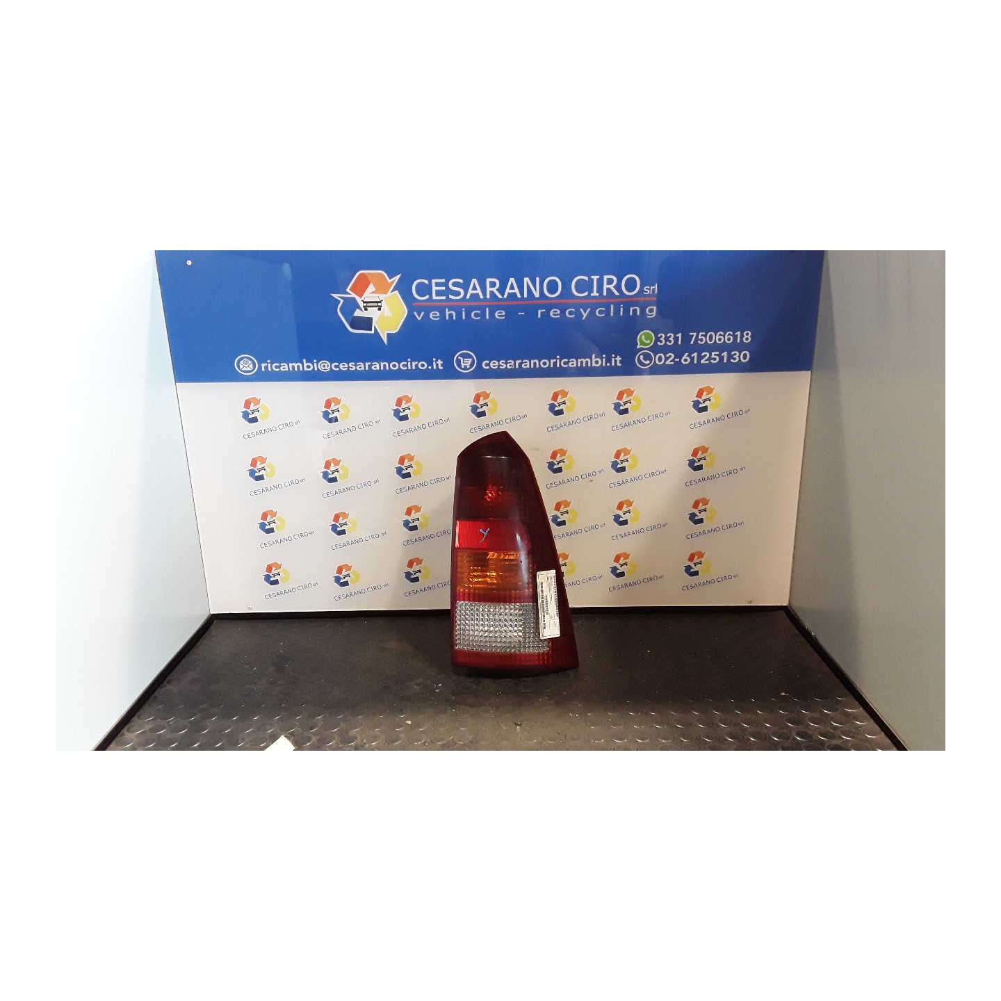 FANALE POST. DX. 227 FORD FOCUS (CAK) (10/01-04/05) FFDA 1233322