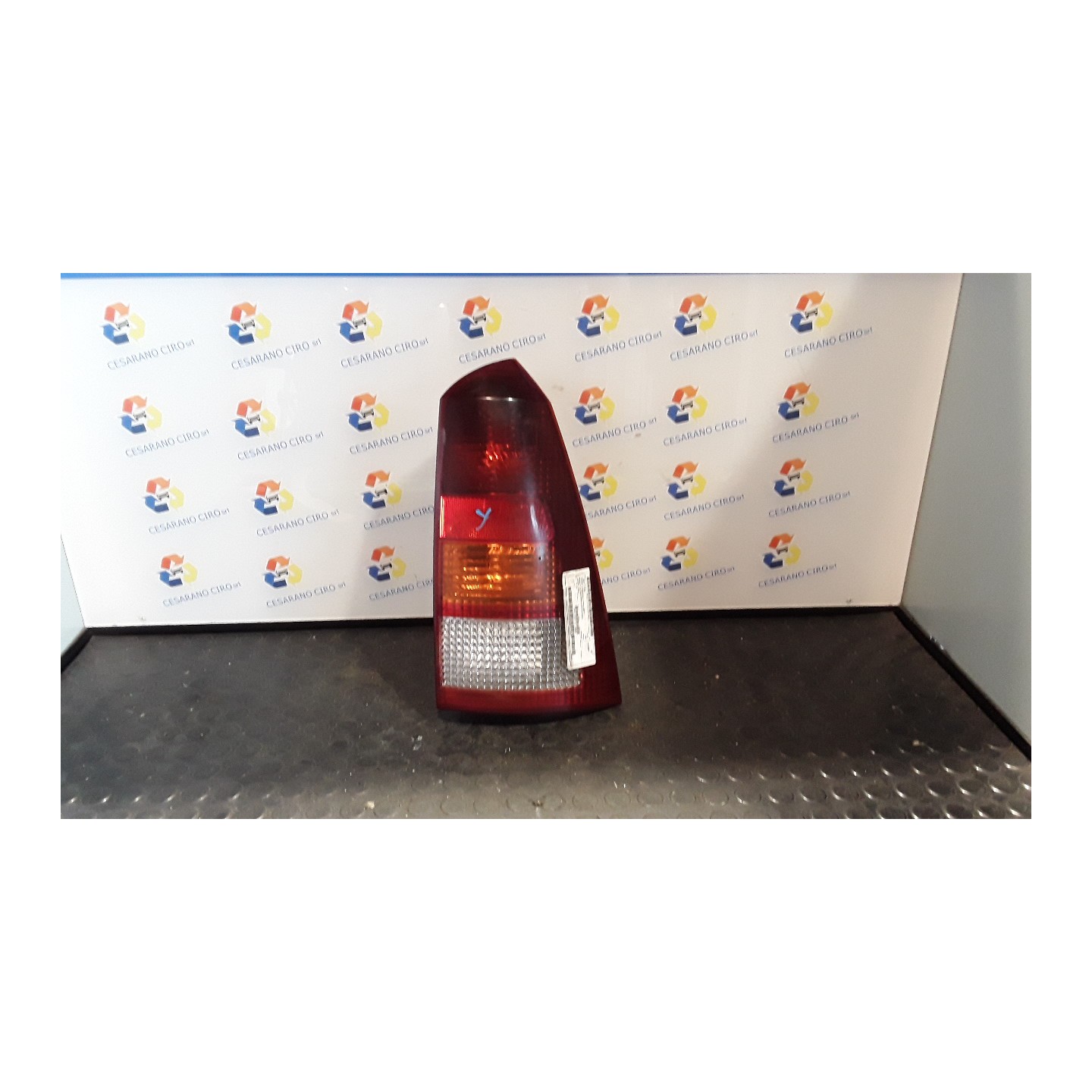 FANALE POST. DX. 227 FORD FOCUS (CAK) (10/01-04/05) FFDA 1233322