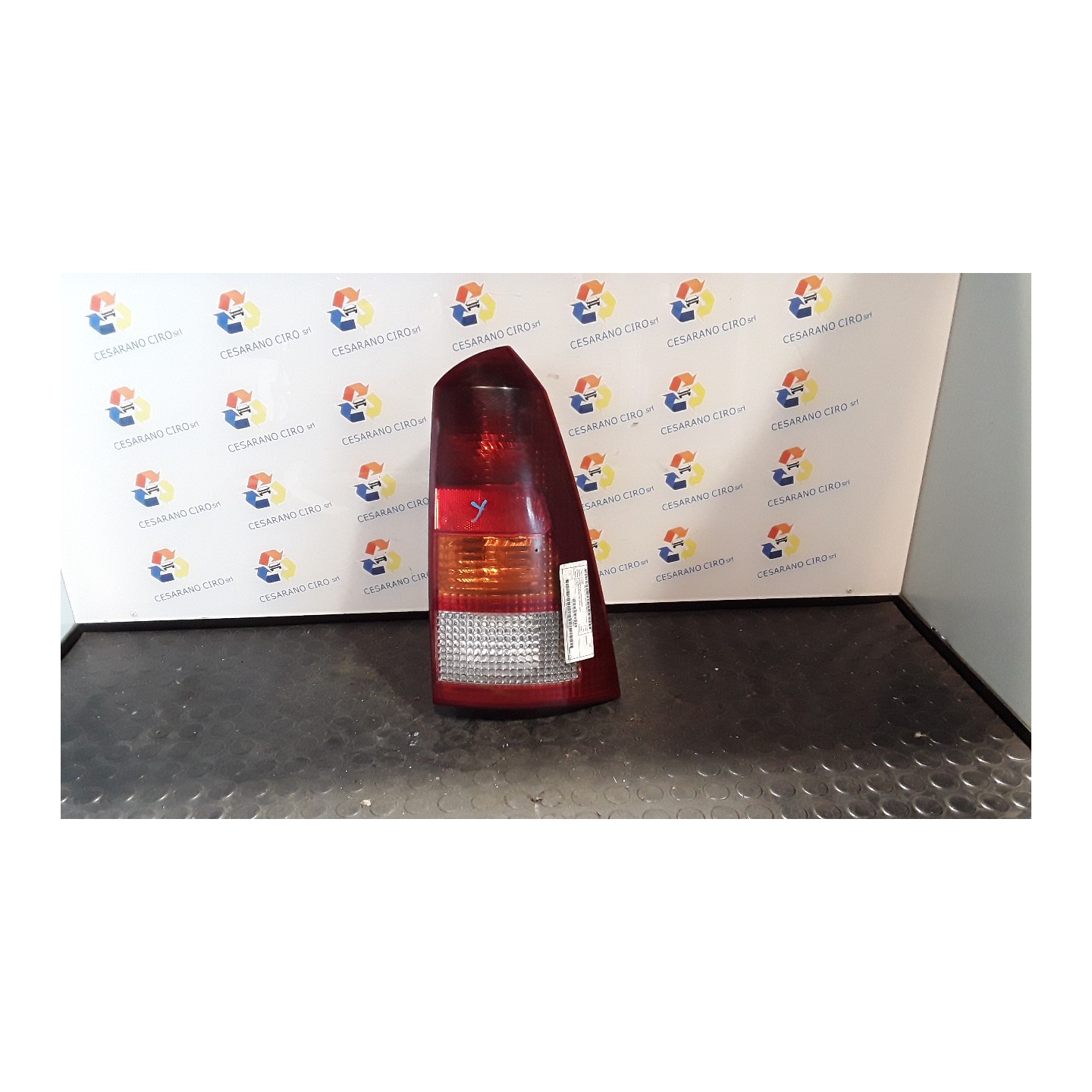 FANALE POST. DX. 227 FORD FOCUS (CAK) (10/01-04/05) FFDA 1233322