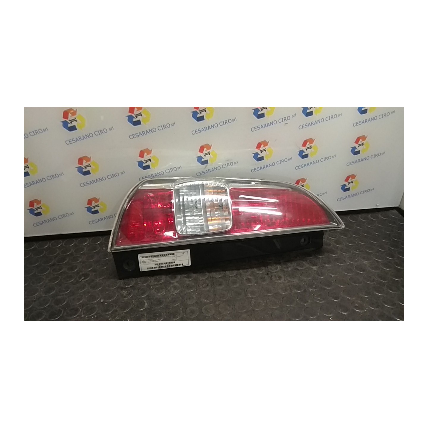 FANALE POST. SX. 140 DAIHATSU SIRION 2A SERIE (01/05-) 1KR 81560B1020