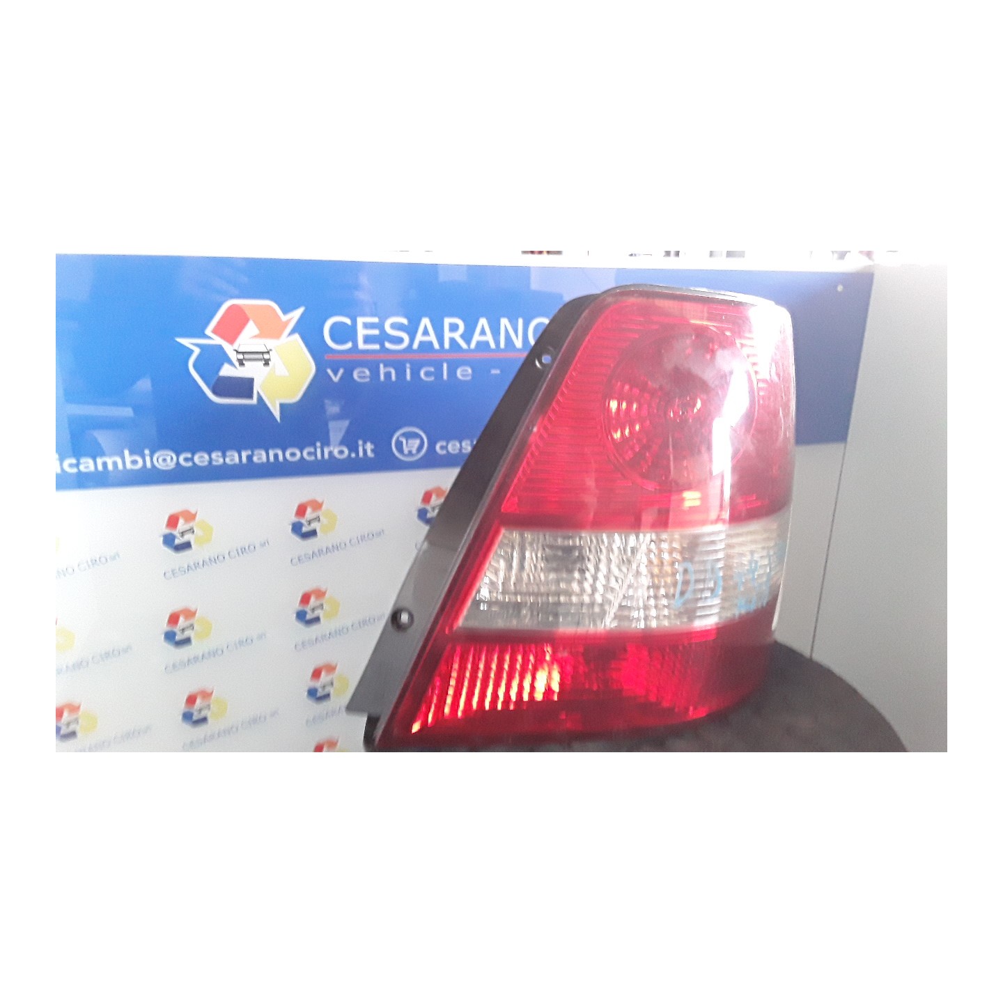 FANALE POST. DX. 116 KIA SORENTO 1A SERIE (07/02-12/06 D4CB 924023E010