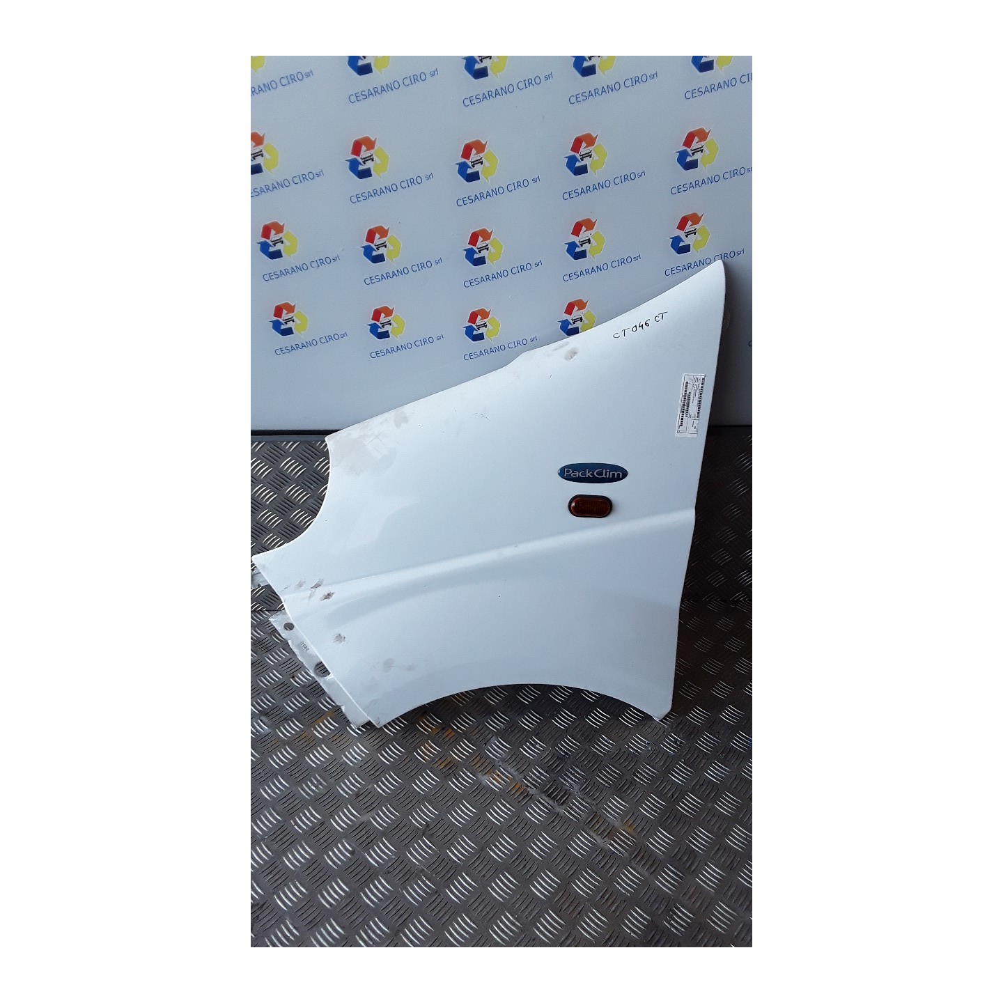 PARAFANGO ANT. SX. 101 RENAULT TRAFIC (06/01-09/06) F9QU7 7782524451