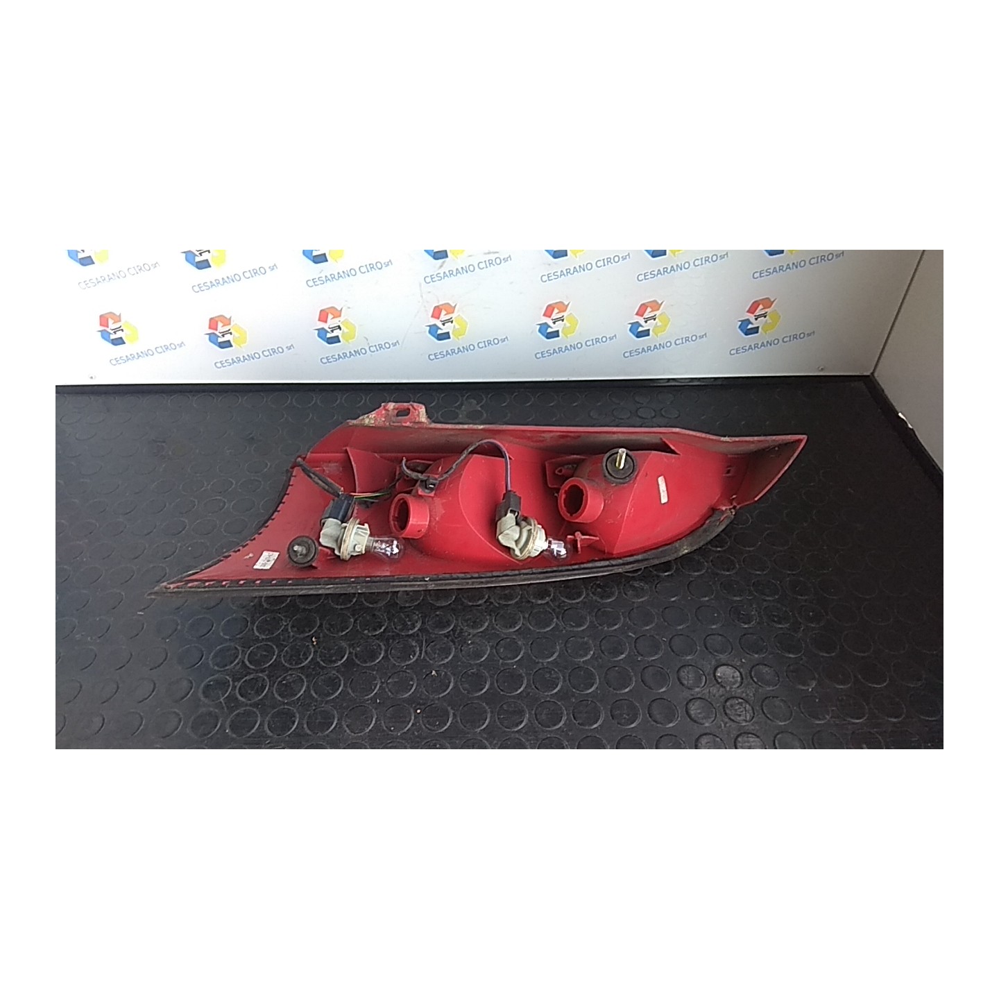 FANALE POST. DX. 130 FORD FOCUS (CAK) (10/98-03/02) FYDA 1214226