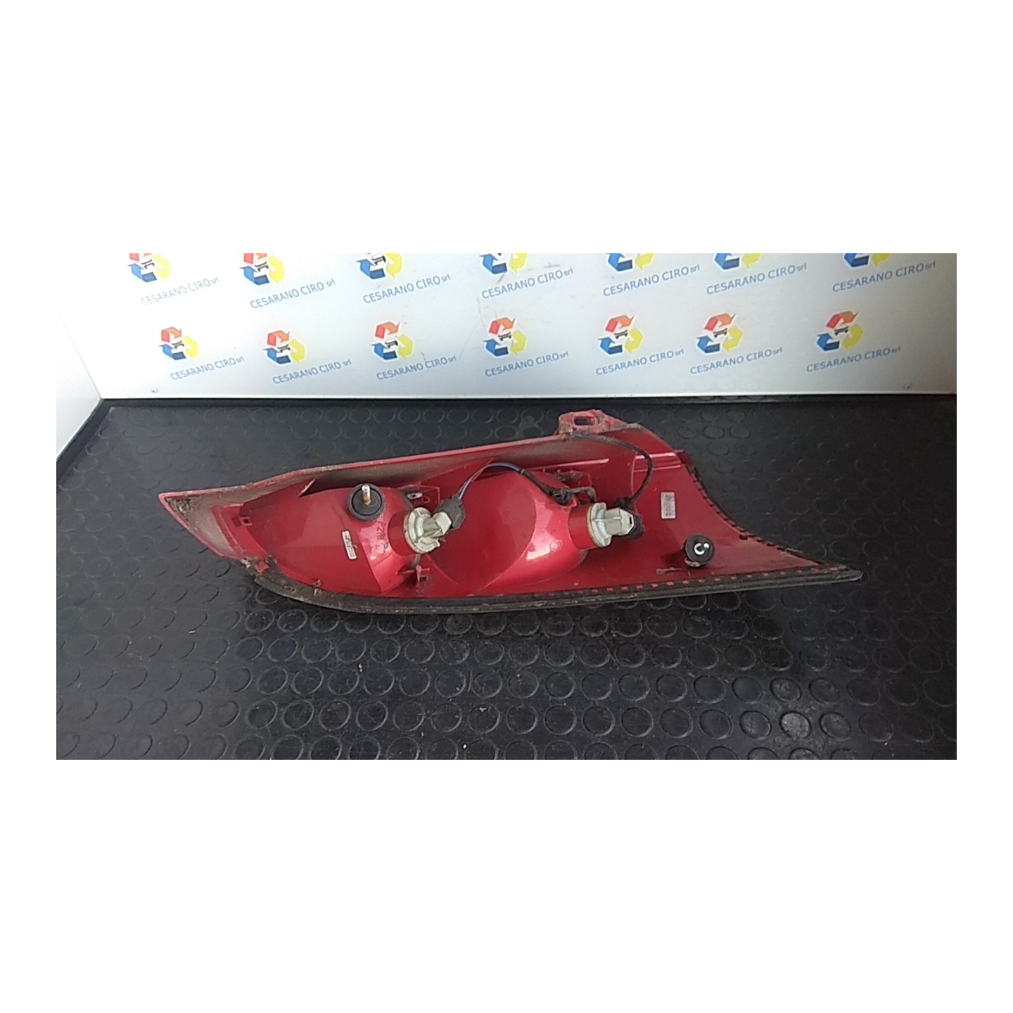 FANALE POST. SX. 131 FORD FOCUS (CAK) (10/98-03/02) FYDA 1214223