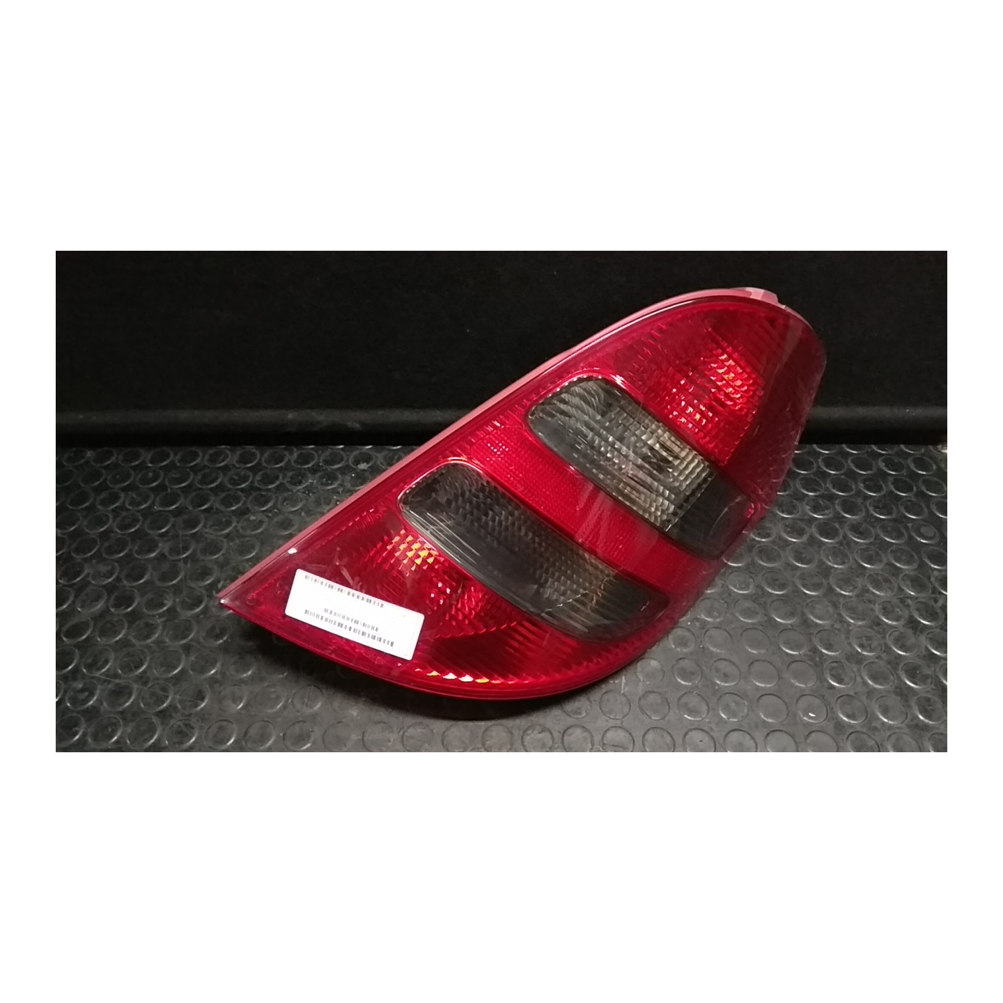 FANALE POST. P/AVANTGARDE DX. 031 MERCEDES-BENZ CLASSE A (W/C169) (07/04-04/13 266920 A1698203064