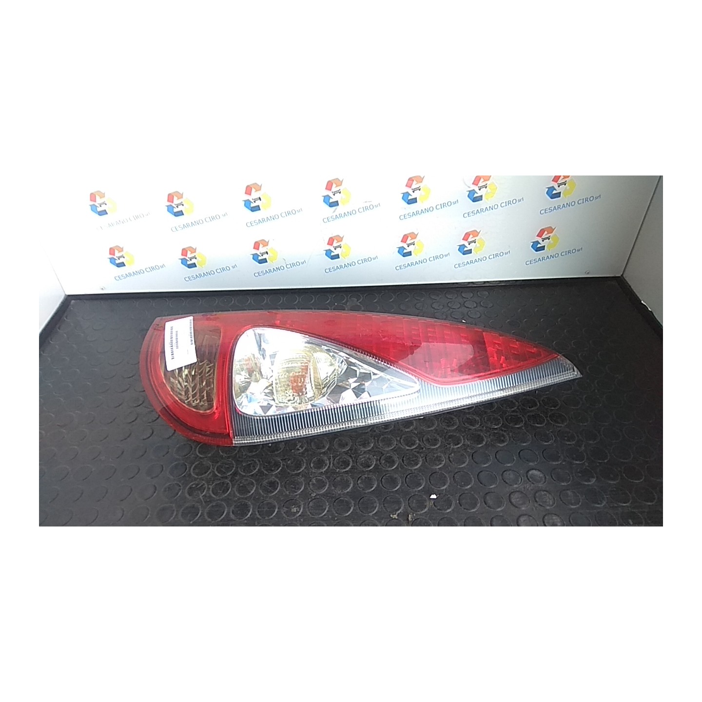 FANALE POST. DX. 248 TOYOTA YARIS VERSO (01/03-06/07) 1NDTV 8155052350