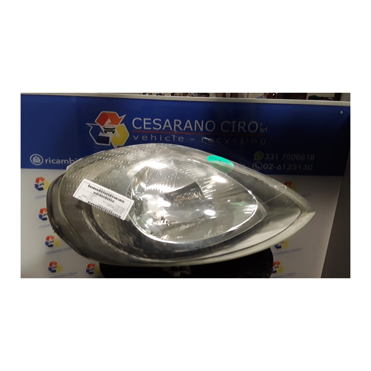 PROIETTORE DX. 111 RENAULT TRAFIC (06/01-09/06) F9QU7 7700311372