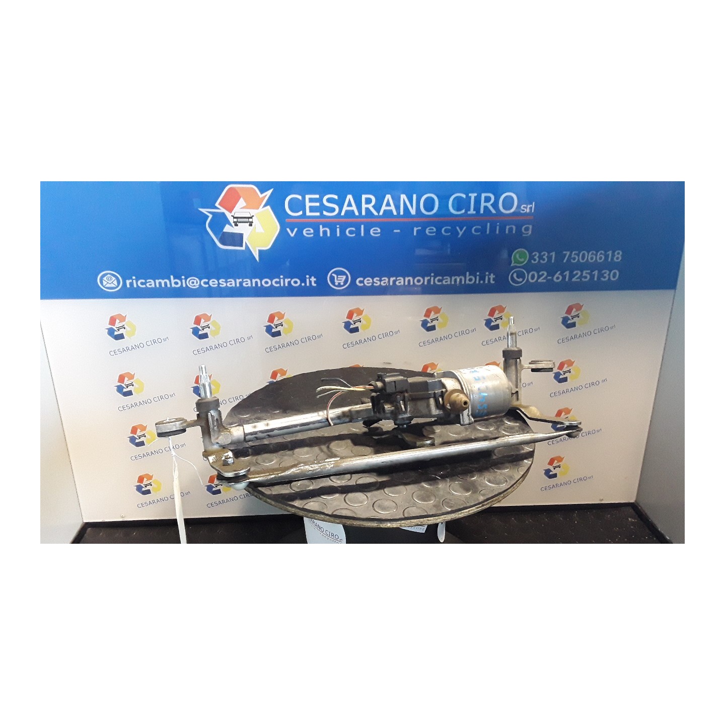 MECCANISMO TERGIPARABREZZA CON MOTORINO 092 FIAT PANDA (33) (12/11-04/17) 169A4000 52024852