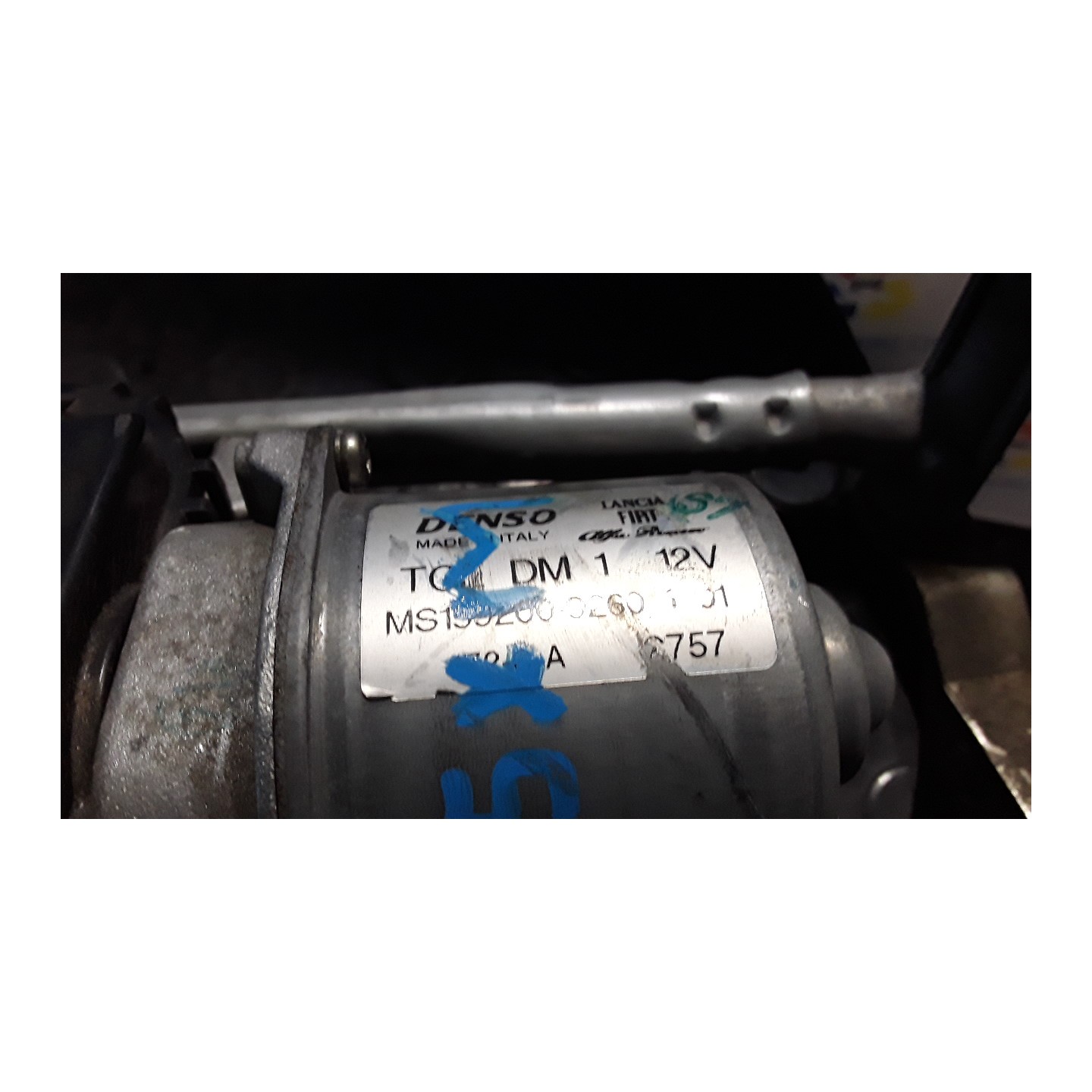 MECCANISMO TERGIPARABREZZA CON MOTORINO 092 FIAT PANDA (33) (12/11-04/17) 169A4000 52024852