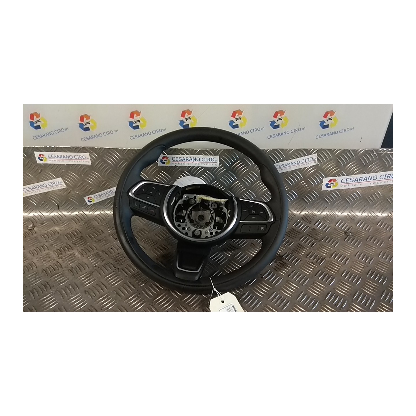 VOLANTE PELLE/COM.VOL./LIMITAT.VELOC. 084 FIAT 500X (6X) (07/18-) 55282151 735709358