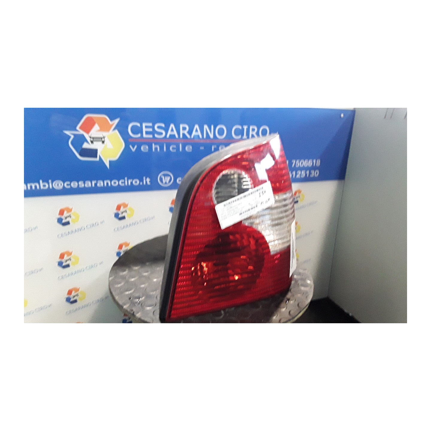 FANALE POST. DX. 017 VOLKSWAGEN POLO (9N) (10/01-03/05) BBY 6Q6945096G