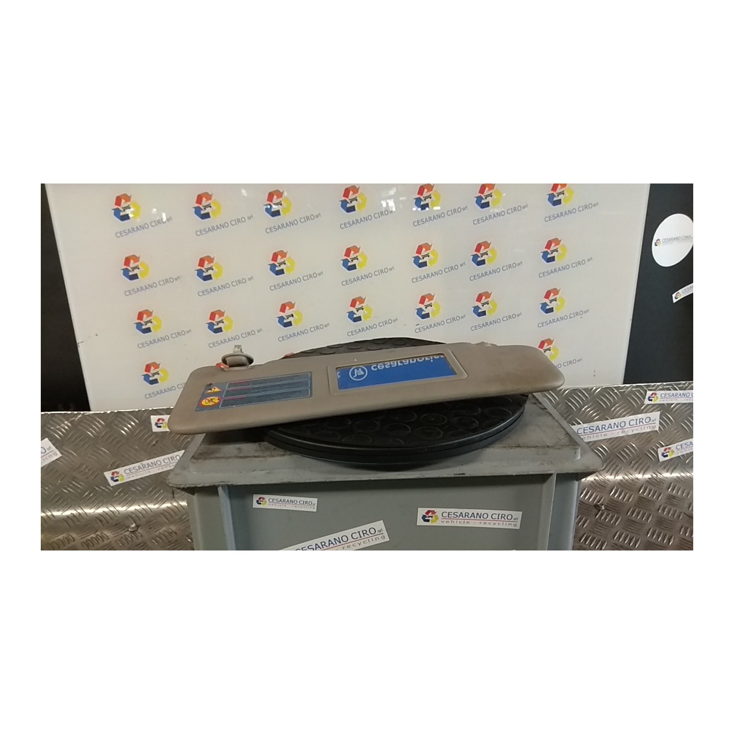 ALETTA PARASOLE PARABREZZA DX. 023 DACIA LOGAN (05/08-) K7MF7 964006322R