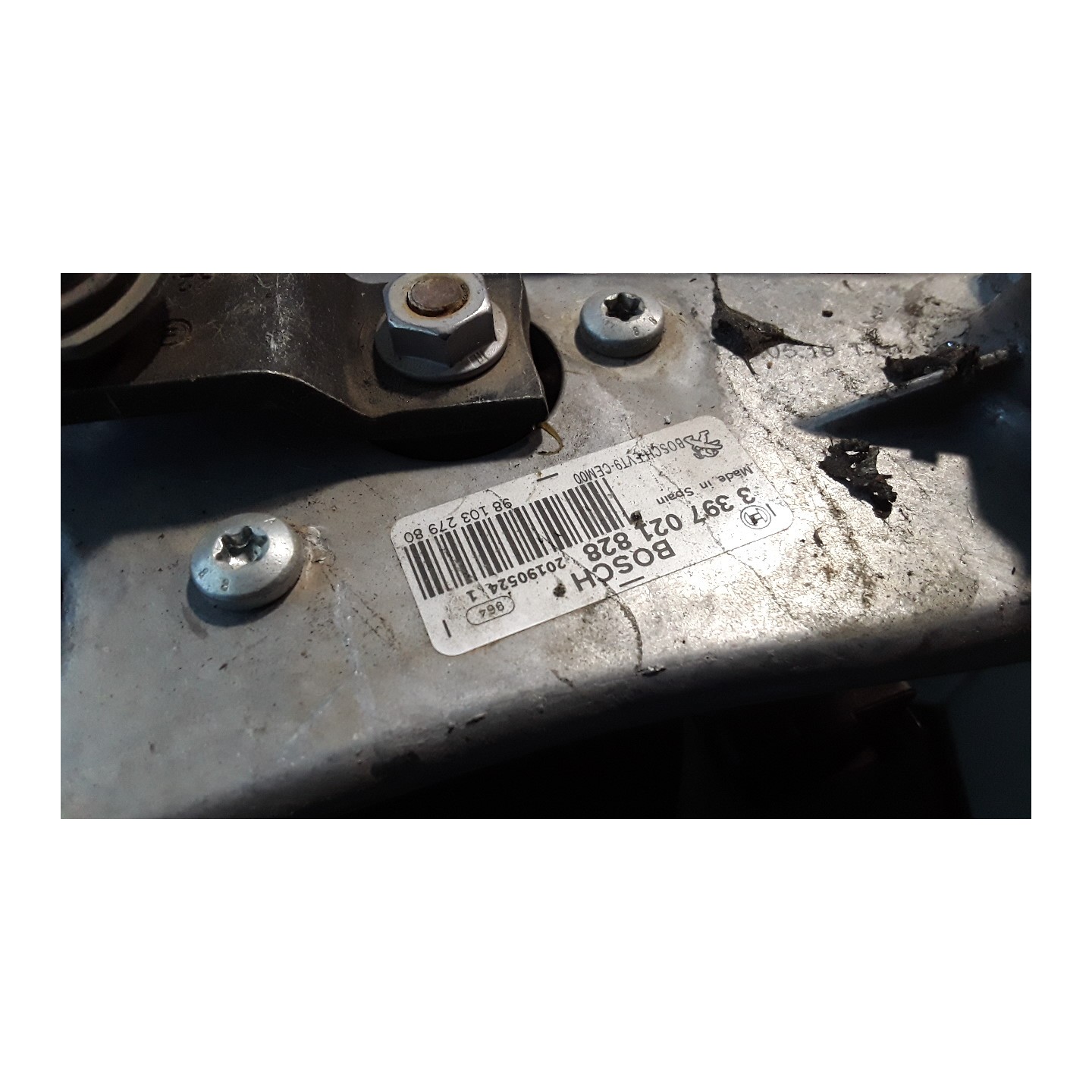 MECCANISMO TERGIPARABREZZA CON MOTORINO 045 PEUGEOT 308 (09/17-09/21) YH01 9810327980