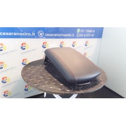 APPOGGIABRACCIO SEDILE POST. SDOPPIATO PELLE 072 PEUGEOT 308 (09/17-09/21) YH01 16108462ZD