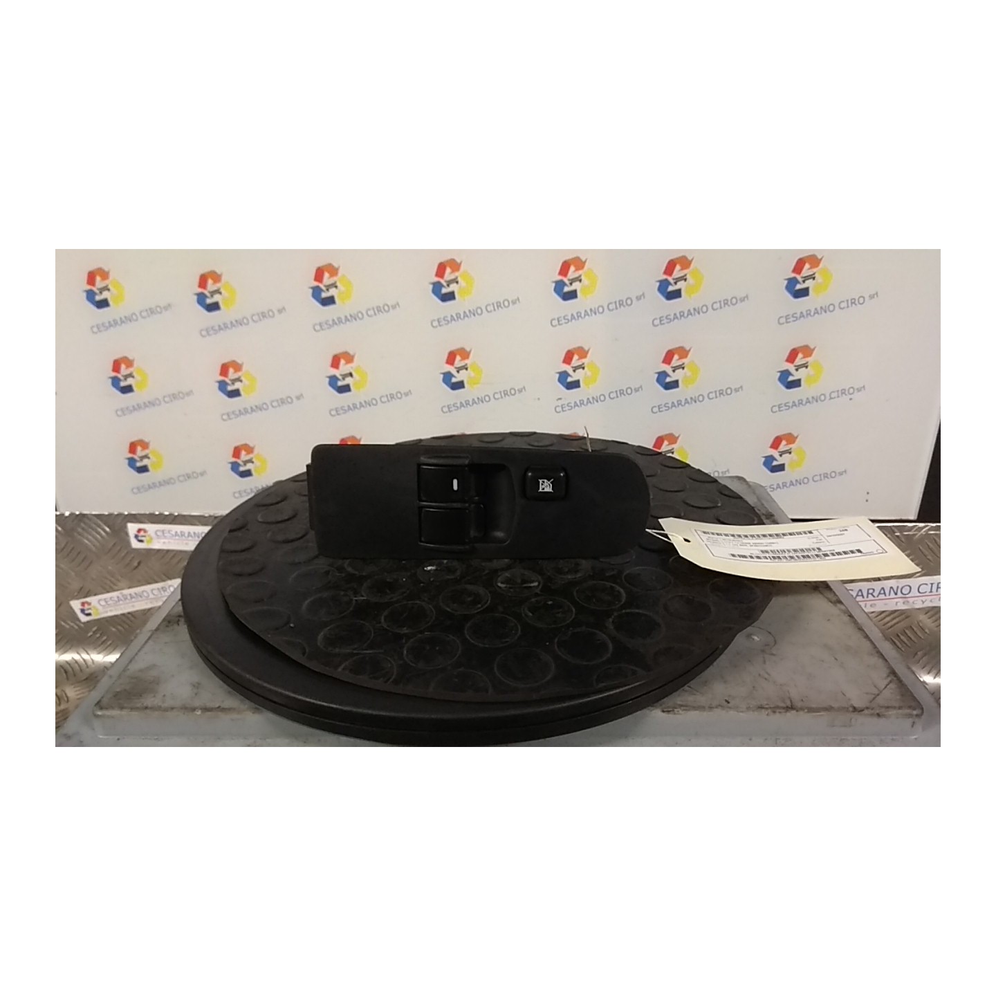 BLOCCO COMANDI ALZACRISTALLI 062 MITSUBISHI COLT 7A SERIE (06/04-12/09) 134910 MR587959