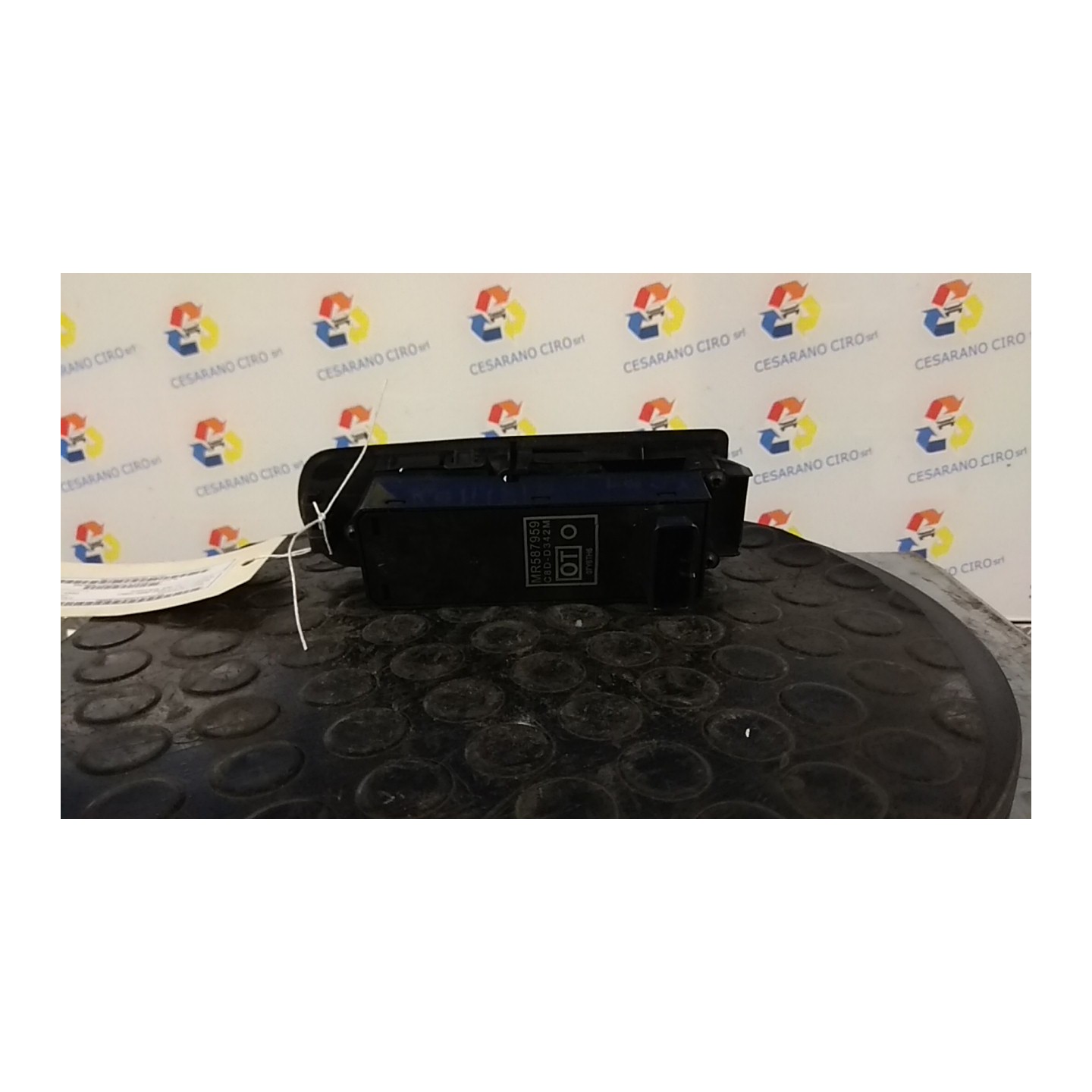 BLOCCO COMANDI ALZACRISTALLI 062 MITSUBISHI COLT 7A SERIE (06/04-12/09) 134910 MR587959