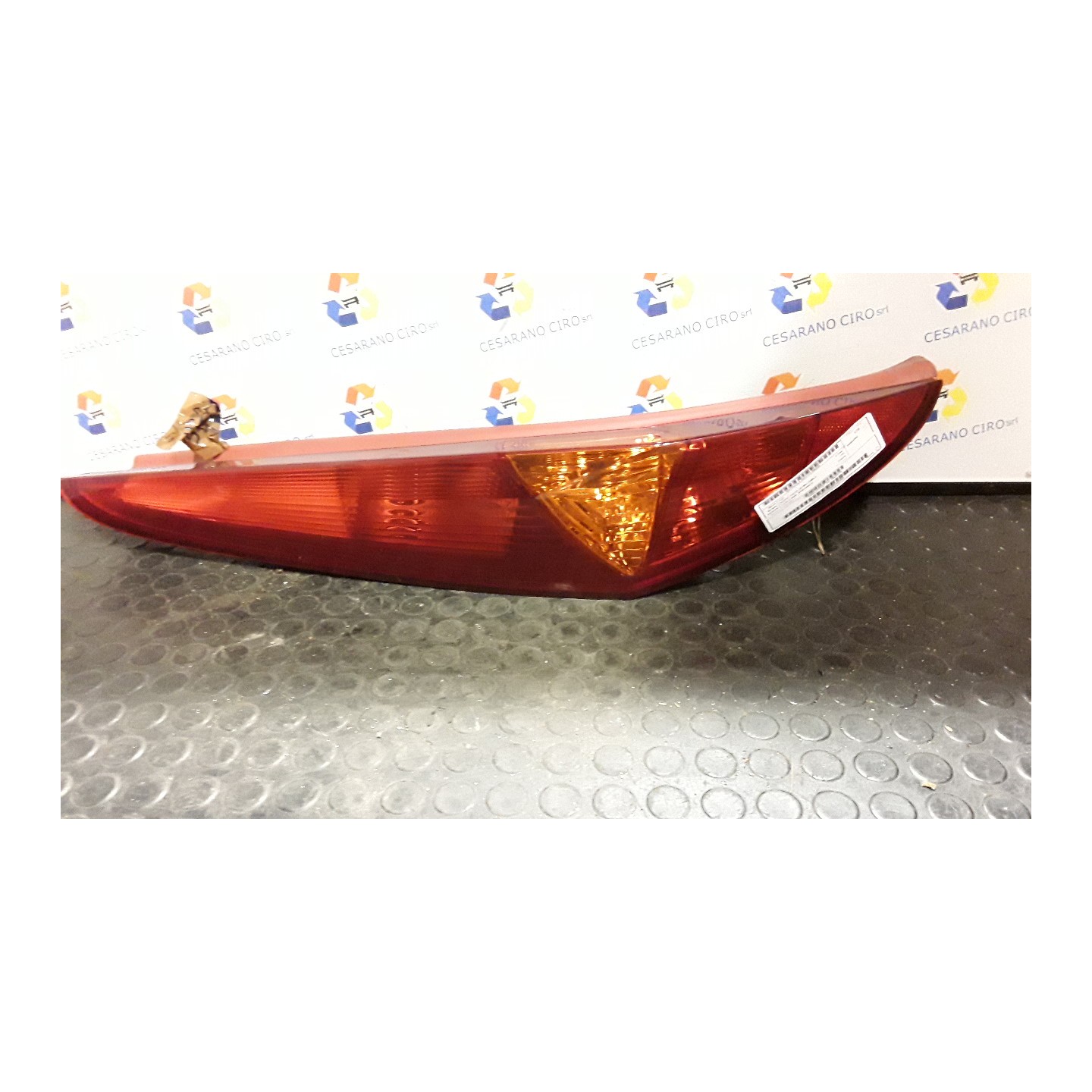 FANALE POST. SX. 220 FIAT PUNTO (1N/1P) (07/99-12/05) 188A4000 46523770