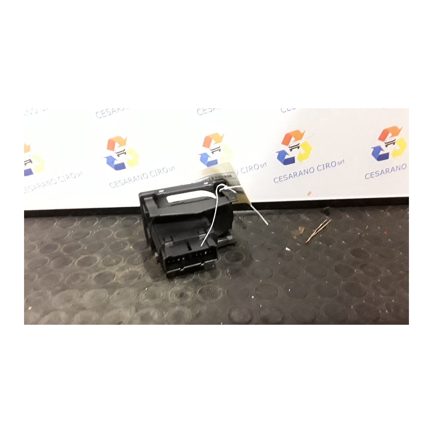 INTERRUTTORE BLOCCO COMANDO LUCI C/COMANDO FARI AUTOMATICO 226 FORD C-MAX (CB3) (03/07-12/11) HHDA 1471867