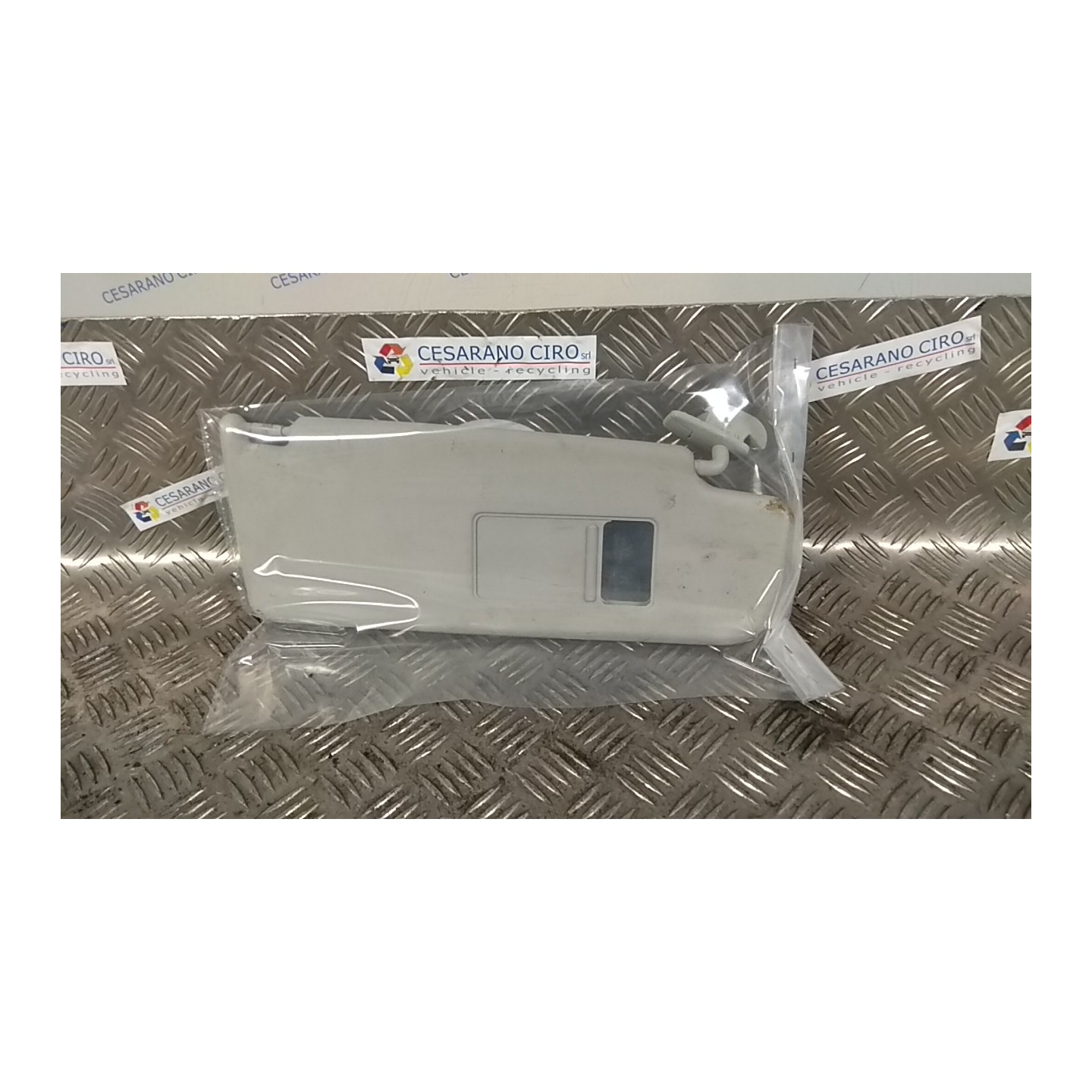 ALETTA PARASOLE PARABREZZA DX. 328 SKODA ROOMSTER (5J) (07/06-12/10) BZG 5J1857552T2F4