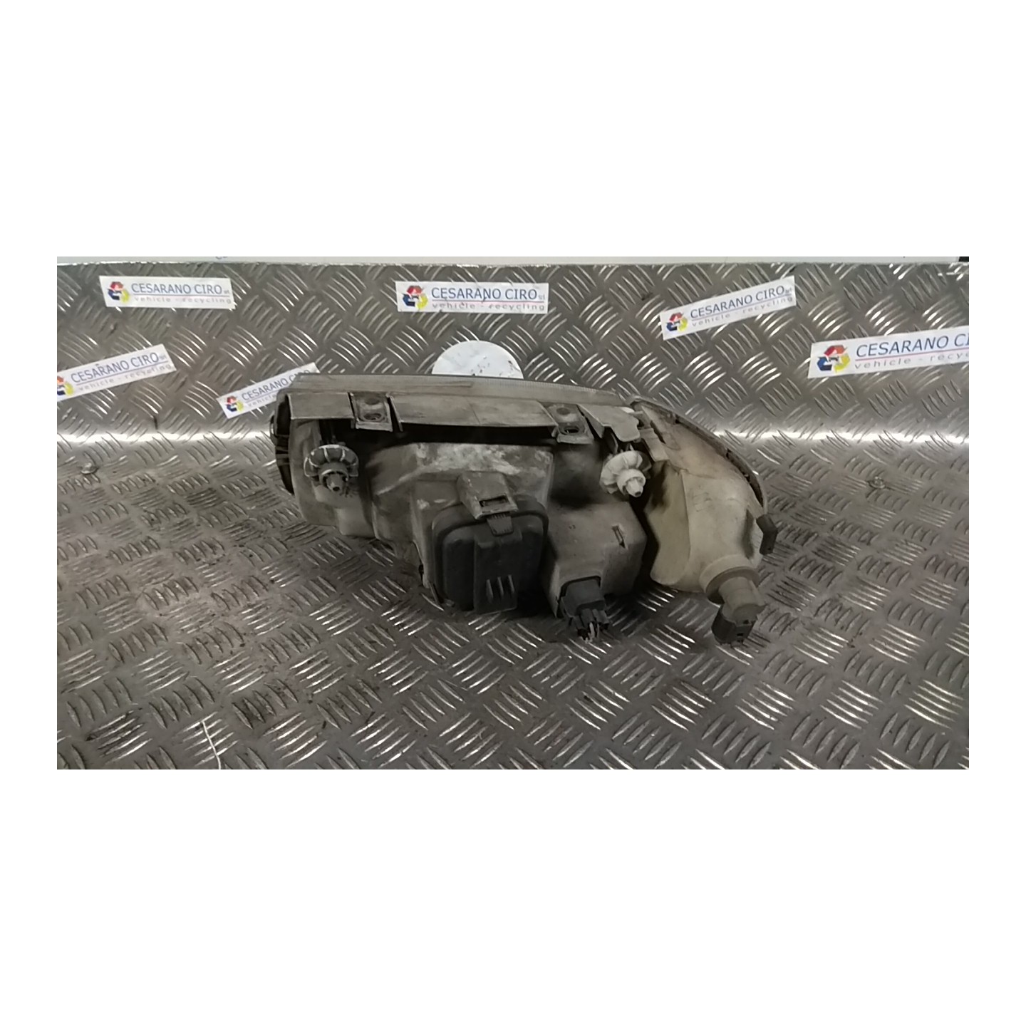 PROIETTORE SX. 196 VOLKSWAGEN POLO 3A SERIE (11/94-09/01) AEX 6N1941015