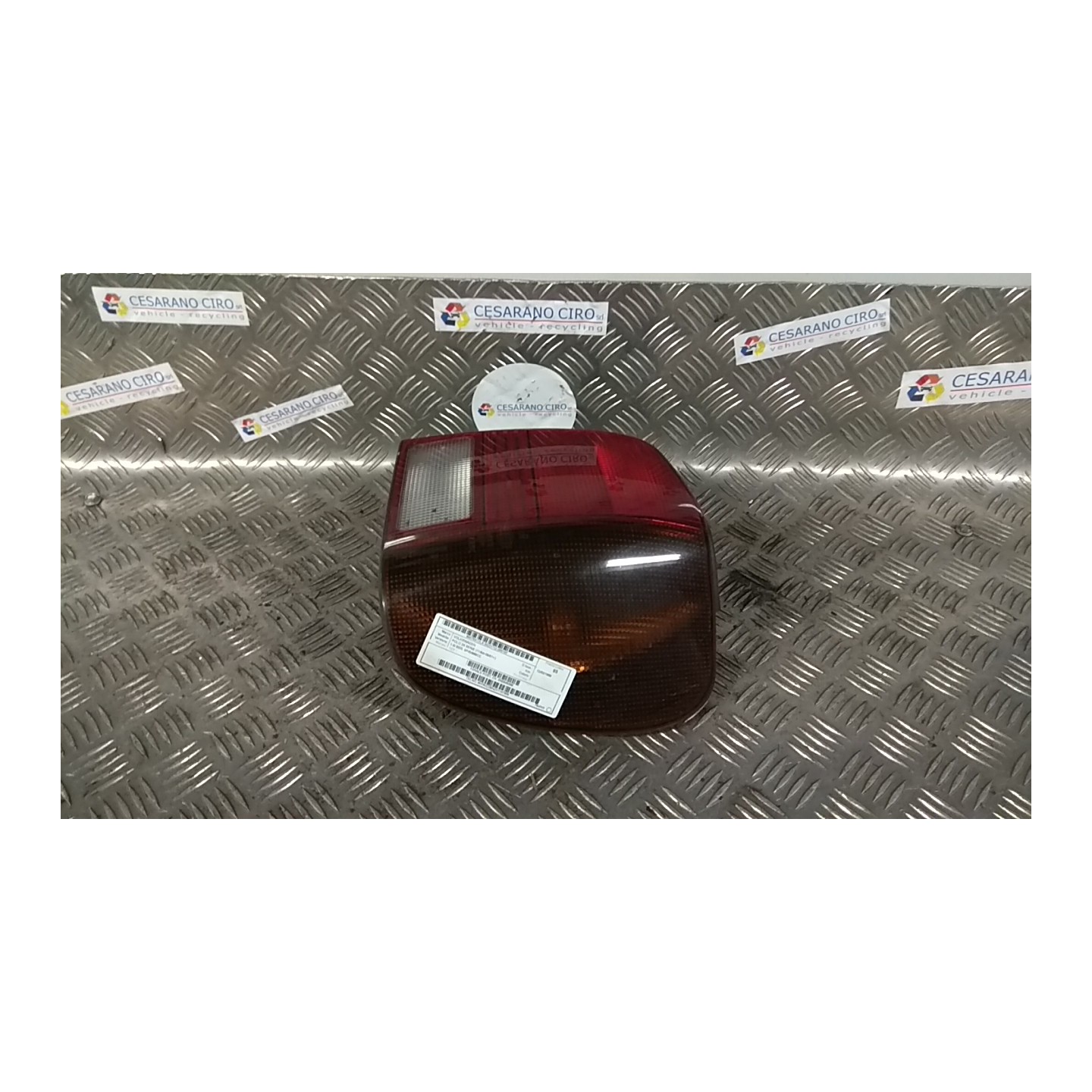 FANALE POST. DX. 197 VOLKSWAGEN POLO 3A SERIE (11/94-09/01) AEX 6N0945096