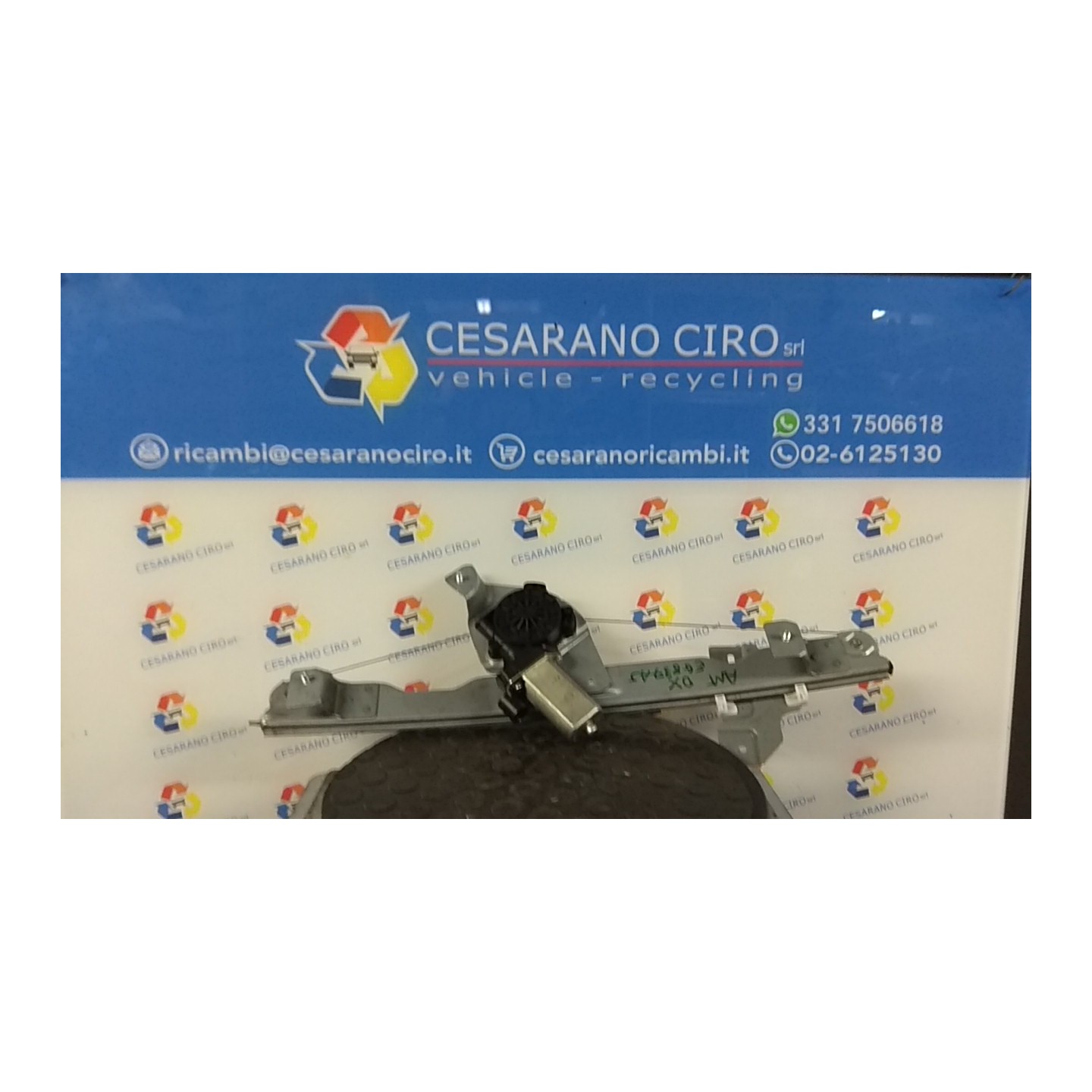ALZACRISTALLO ELETTR. PORTA ANT. C/MOTORINO DX. 323 DACIA SANDERO (07/08-04/13) K9KK7 8200733828