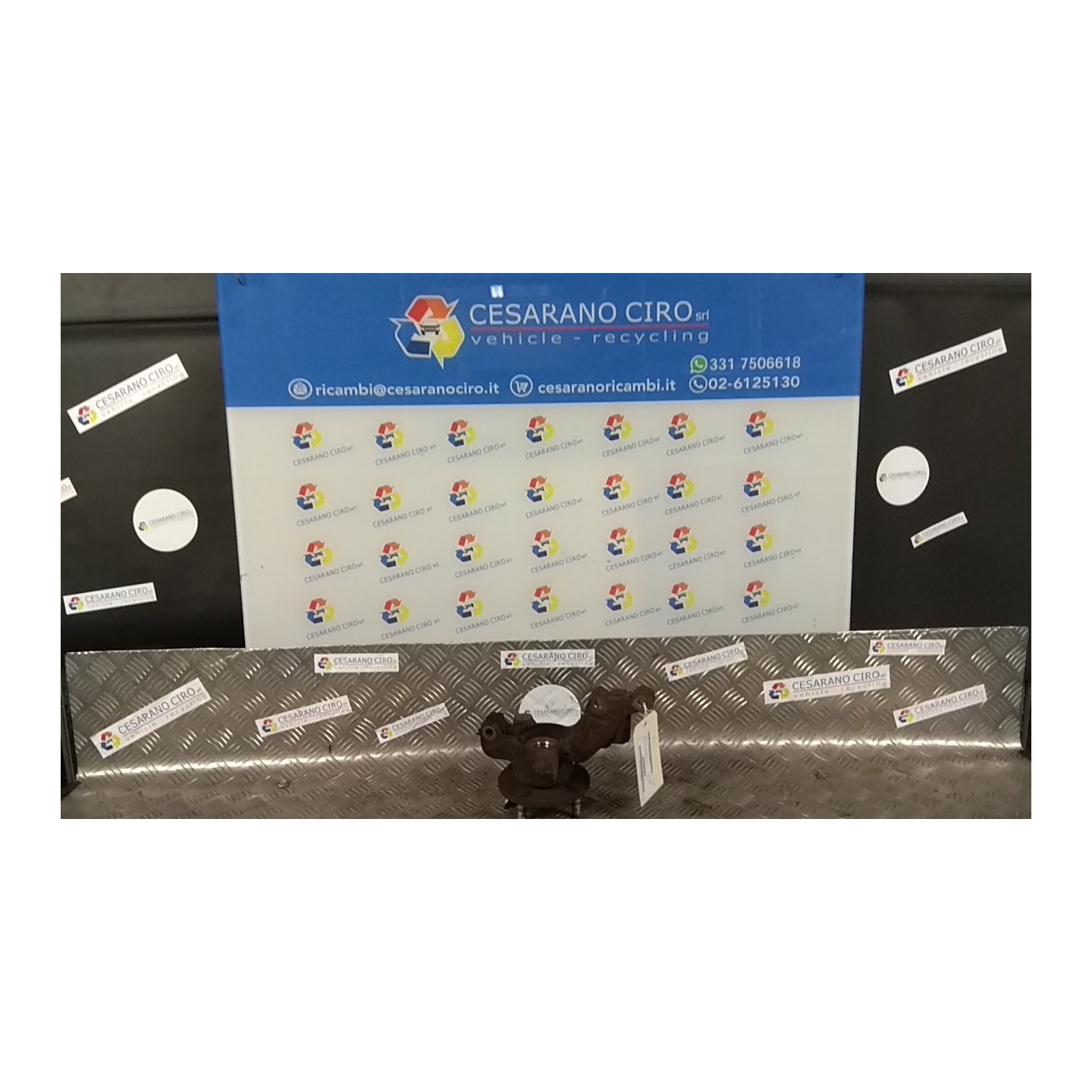 MONTANTE SOSP. ANT. C/ABS DX. 011 FORD FIESTA (CB1) (09/08-10/13) SNJA 1771022
