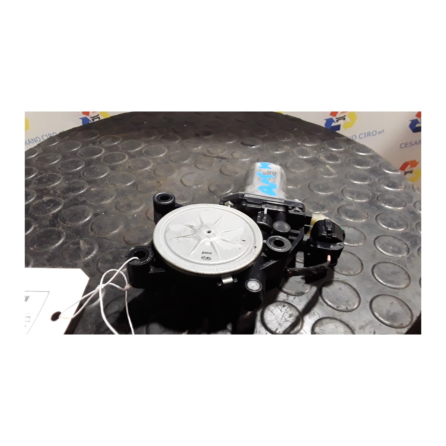 MOTORINO ALZACRISTALLO PORTA ANT. SX. 096 KIA SOUL (03/09-) G4FC 824501M000