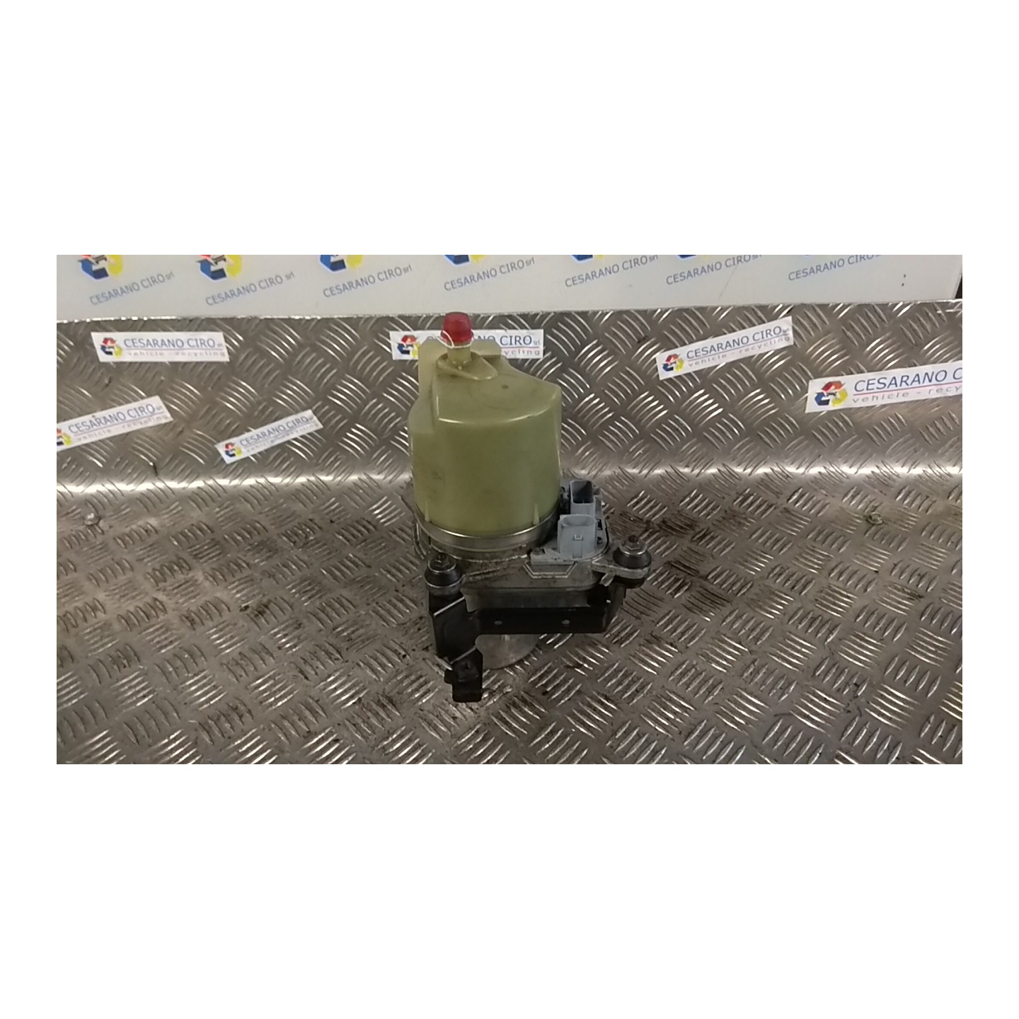 POMPA SERVOSTERZO ROTAZ. ELETTRONICA 050 VOLVO S40 (04/04-) D4204T 30742045