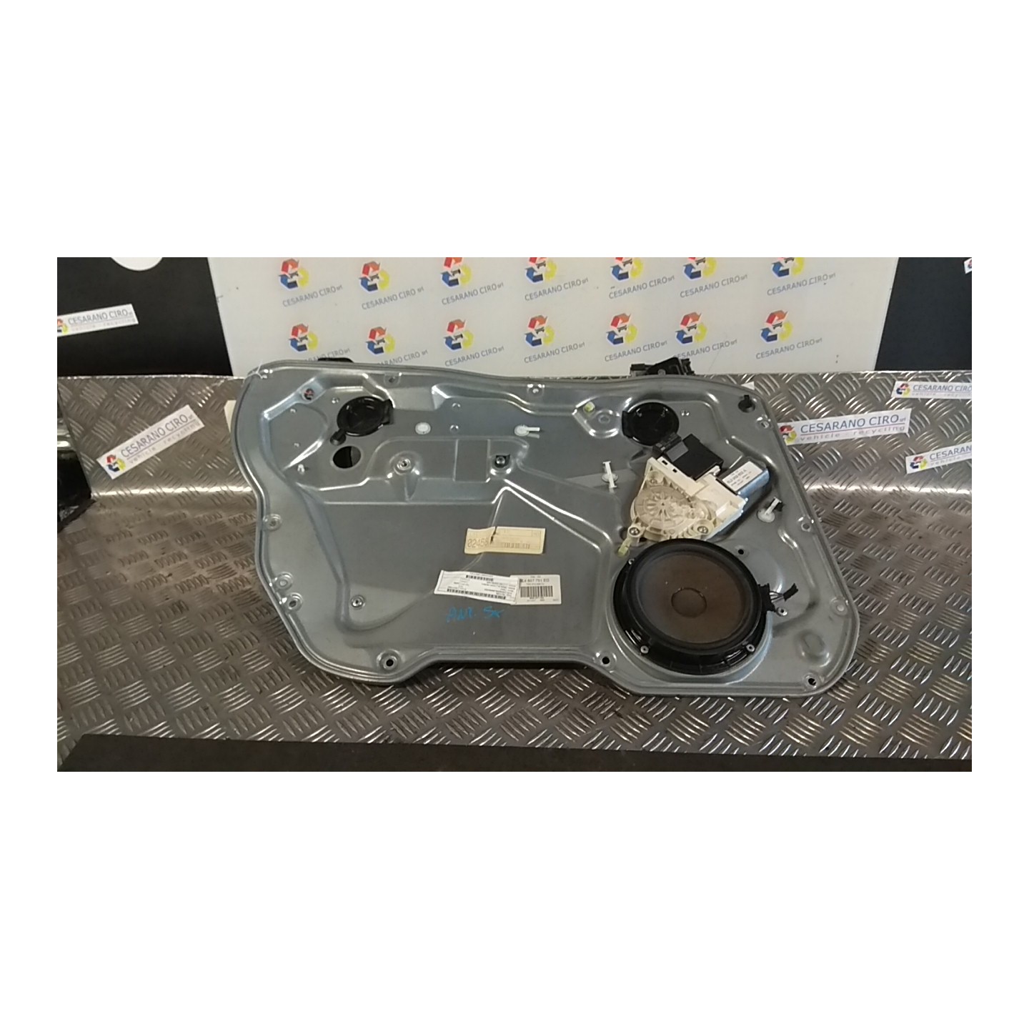 ALZACRISTALLO ELETTR. PORTA POST. SX. 071 SEAT IBIZA (6L) (12/01-08/09) BXW 6L4839755M