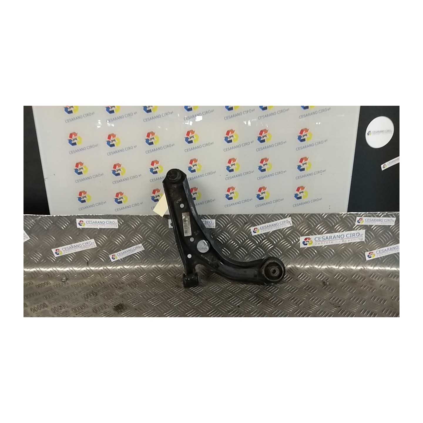 BRACCIO OSCILLANTE SOSP. ANT. SX. 093 FIAT PANDA (33) (12/11-04/17) 169A4000 51957401