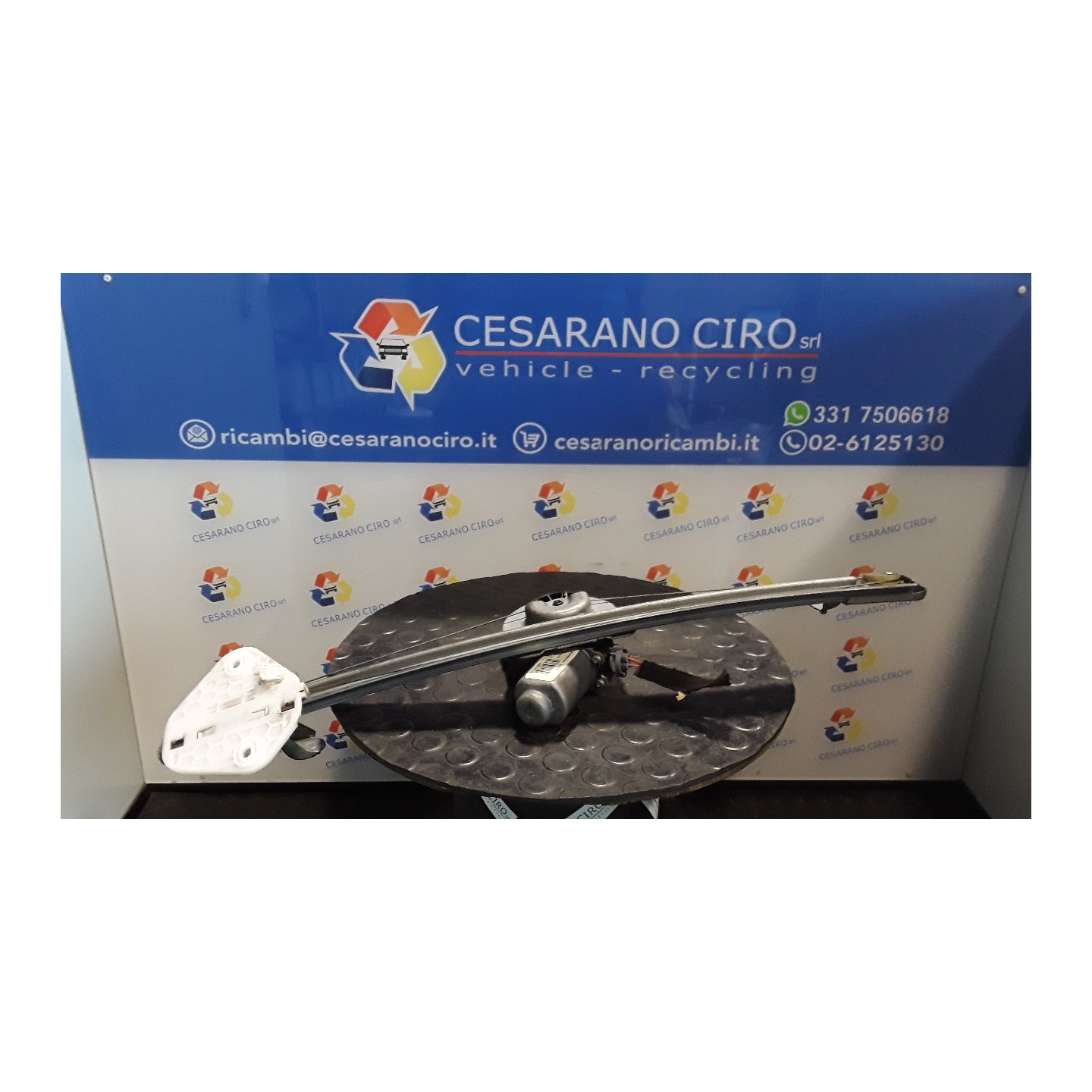 ALZACRISTALLO ELETTR. PORTA ANT. CON MOTORINO DX. 005 DACIA LOGAN (11/05-10/08) K7MF7 8200901102