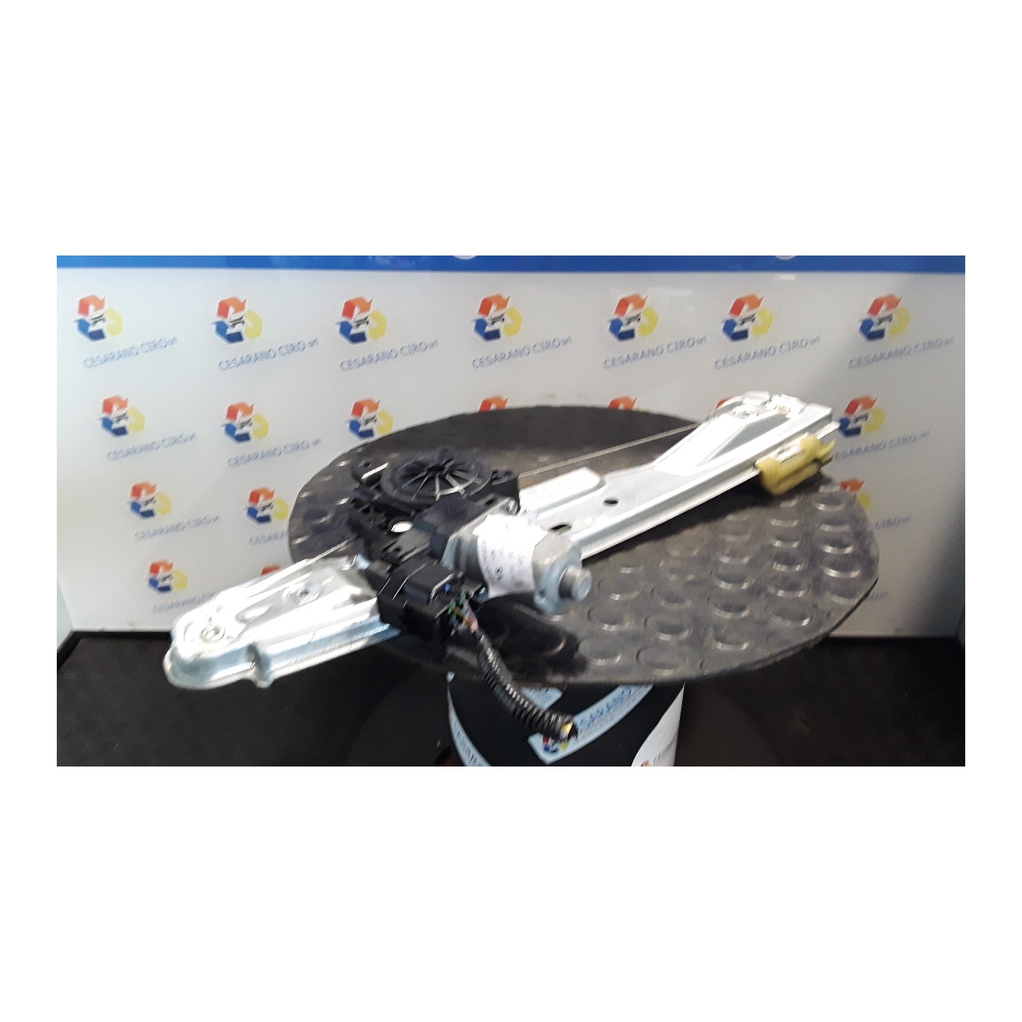 ALZACRISTALLO ELETTR. PORTA POST. C/MOTORINO DX. 079 FORD C-MAX (CB7) (09/10-05/15) T1DA 1884431