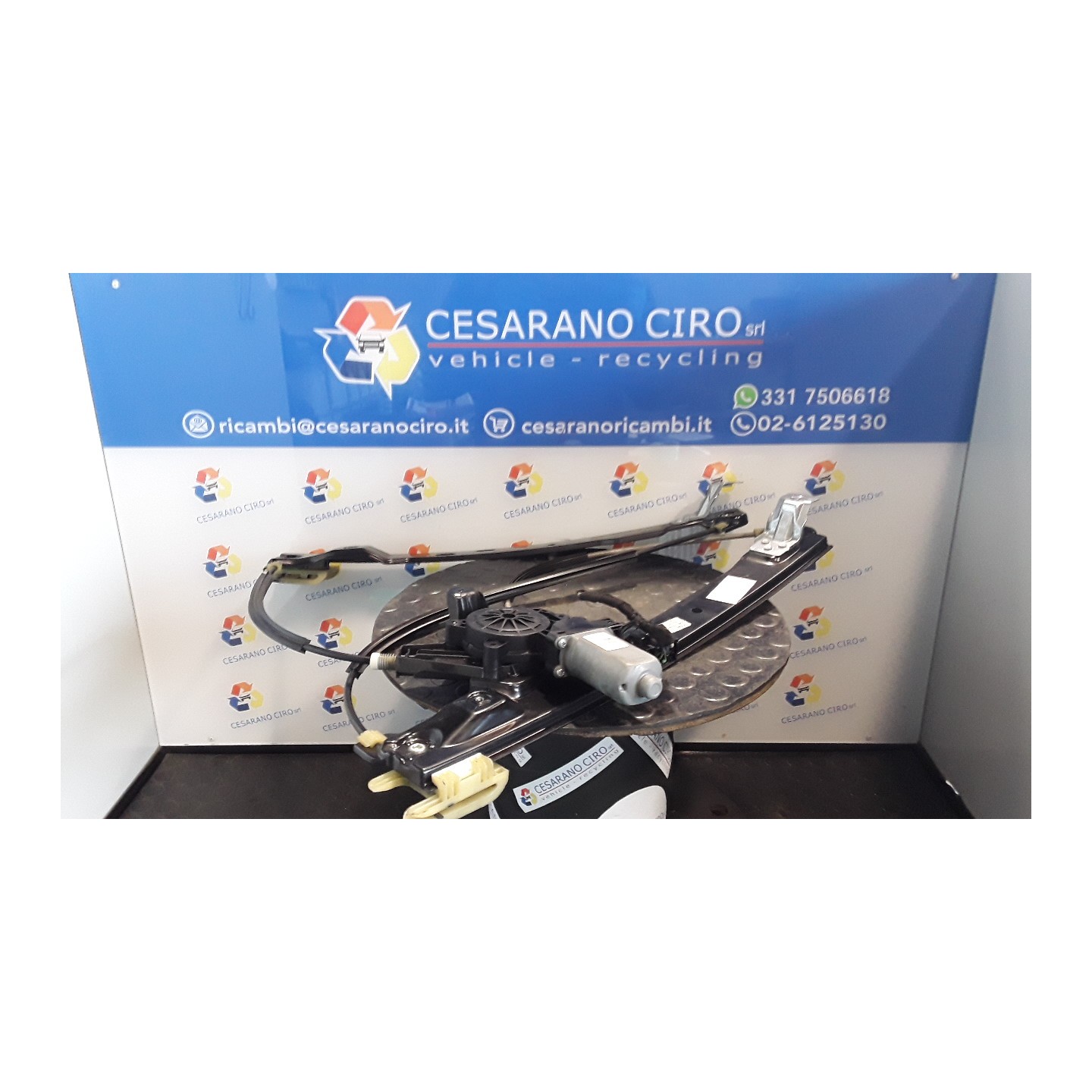ALZACRISTALLO ELETTR. PORTA ANT. AP./CH.COMPL.CRIST.ANT. EL. DX. 080 FORD C-MAX (CB7) (09/10-05/15) T1DA 1884419