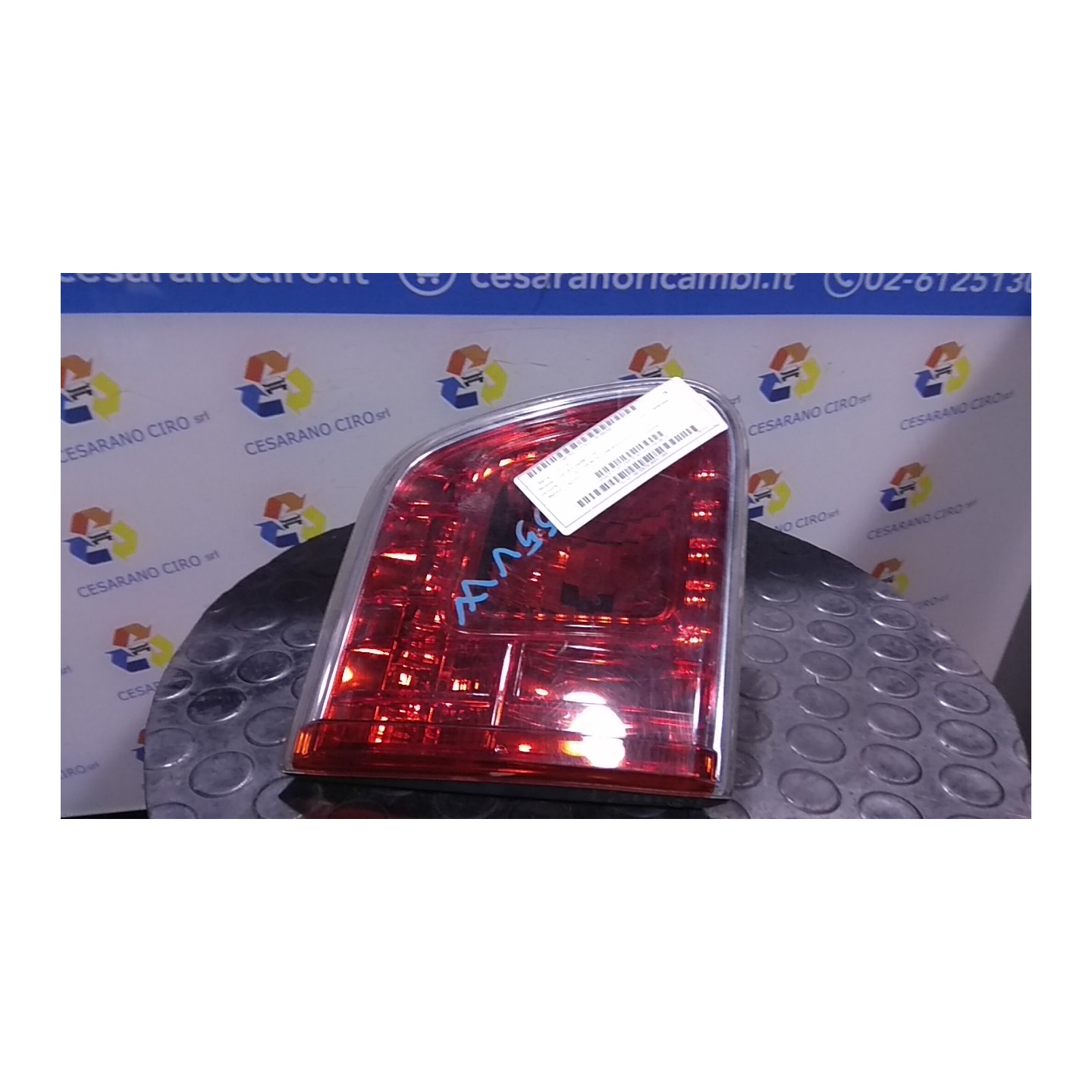 FANALE POST. PARTE INT. SX. 250 TOYOTA AVENSIS (04/09-12/15) 2ADFHV 8159105110