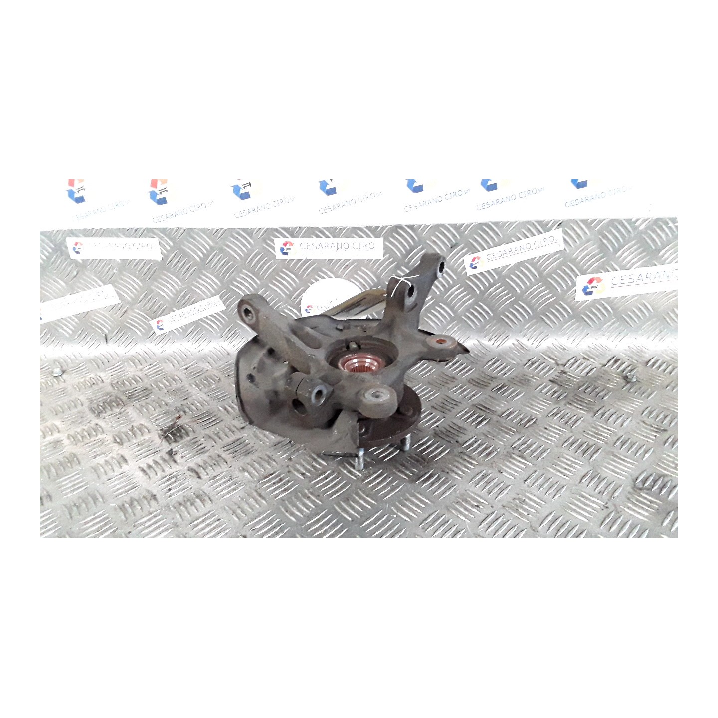 MONTANTE SOSP. ANT. C/ABS SX. 051 CHEVROLET (DAEWOO) AVEO (T300) (05/11-) A13DTC 96979004