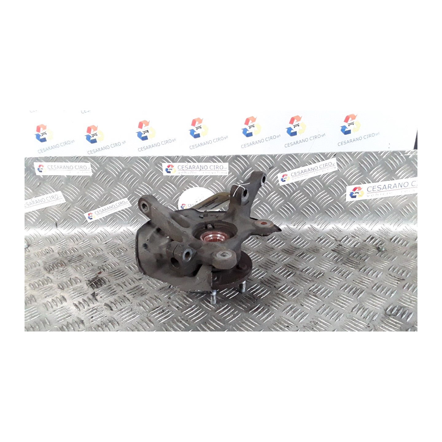 MONTANTE SOSP. ANT. C/ABS SX. 051 CHEVROLET (DAEWOO) AVEO (T300) (05/11-) A13DTC 96979004