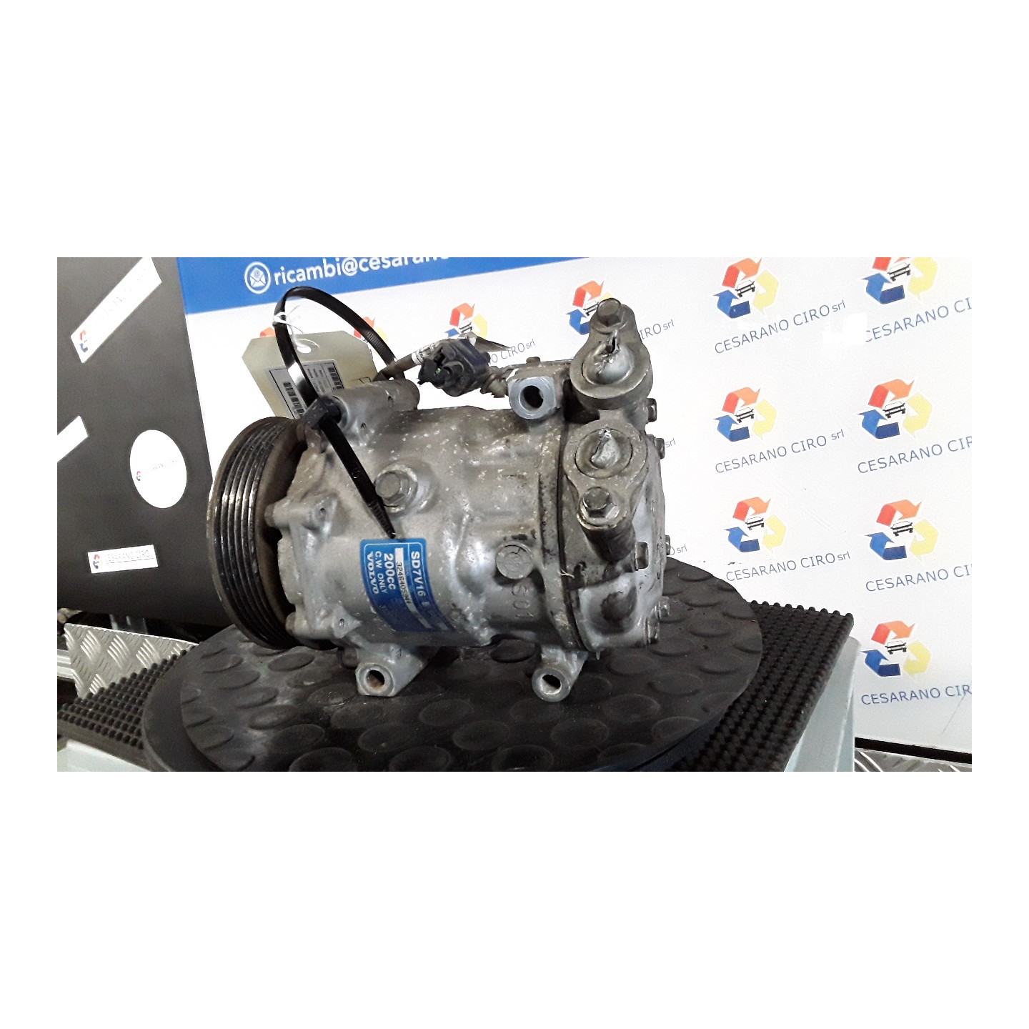 COMPRESSORE A/C 240 VOLVO V50 (02/04-12/12) D4164T 36000570